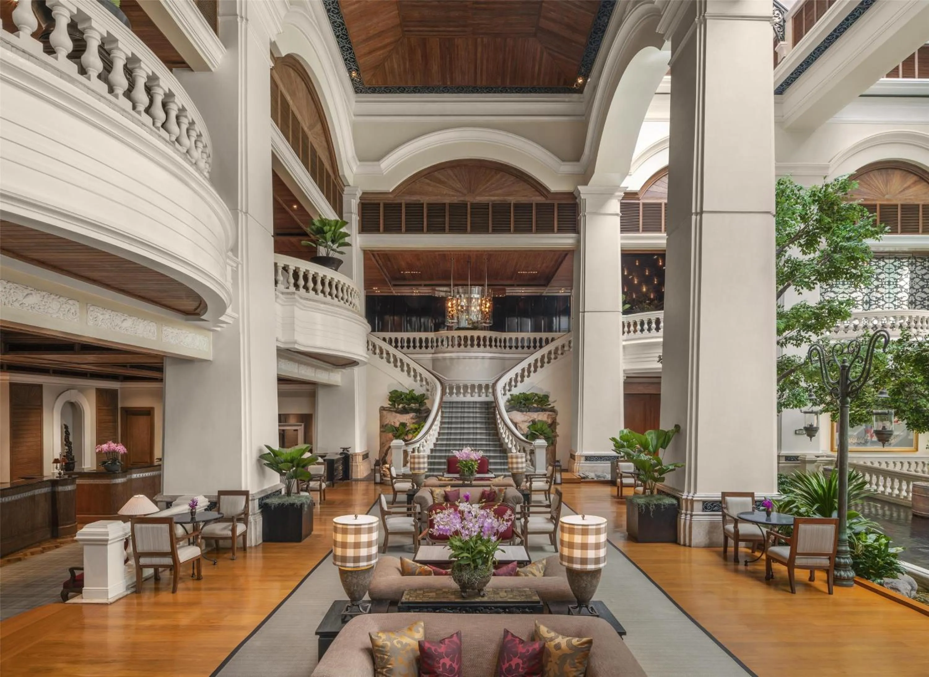 Lobby or reception in Grand Hyatt Erawan Bangkok