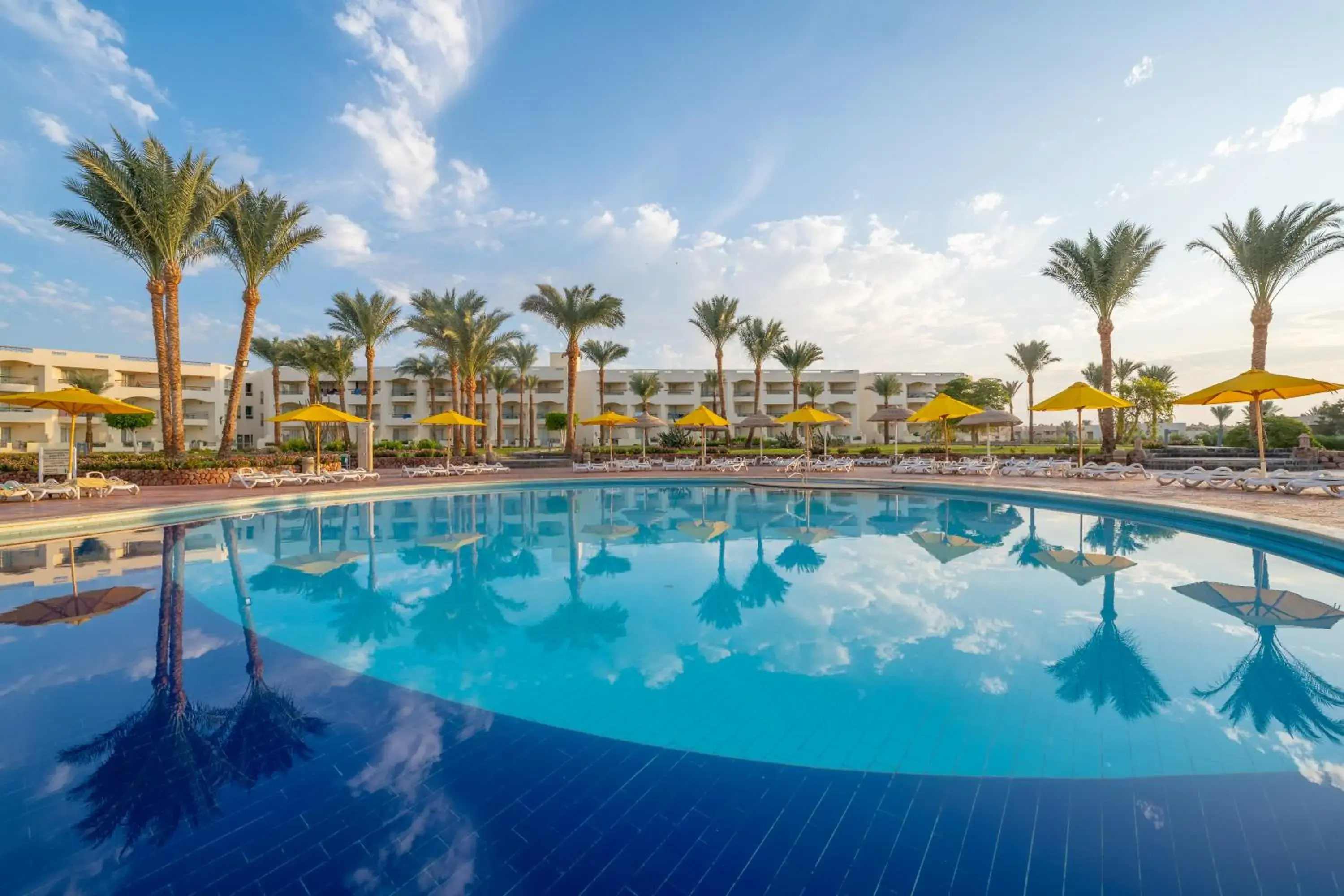 Swimming pool in Aurora Oriental Resort Sharm El Sheikh Swimming pool in Aurora Oriental Resort Sharm El Sheikh