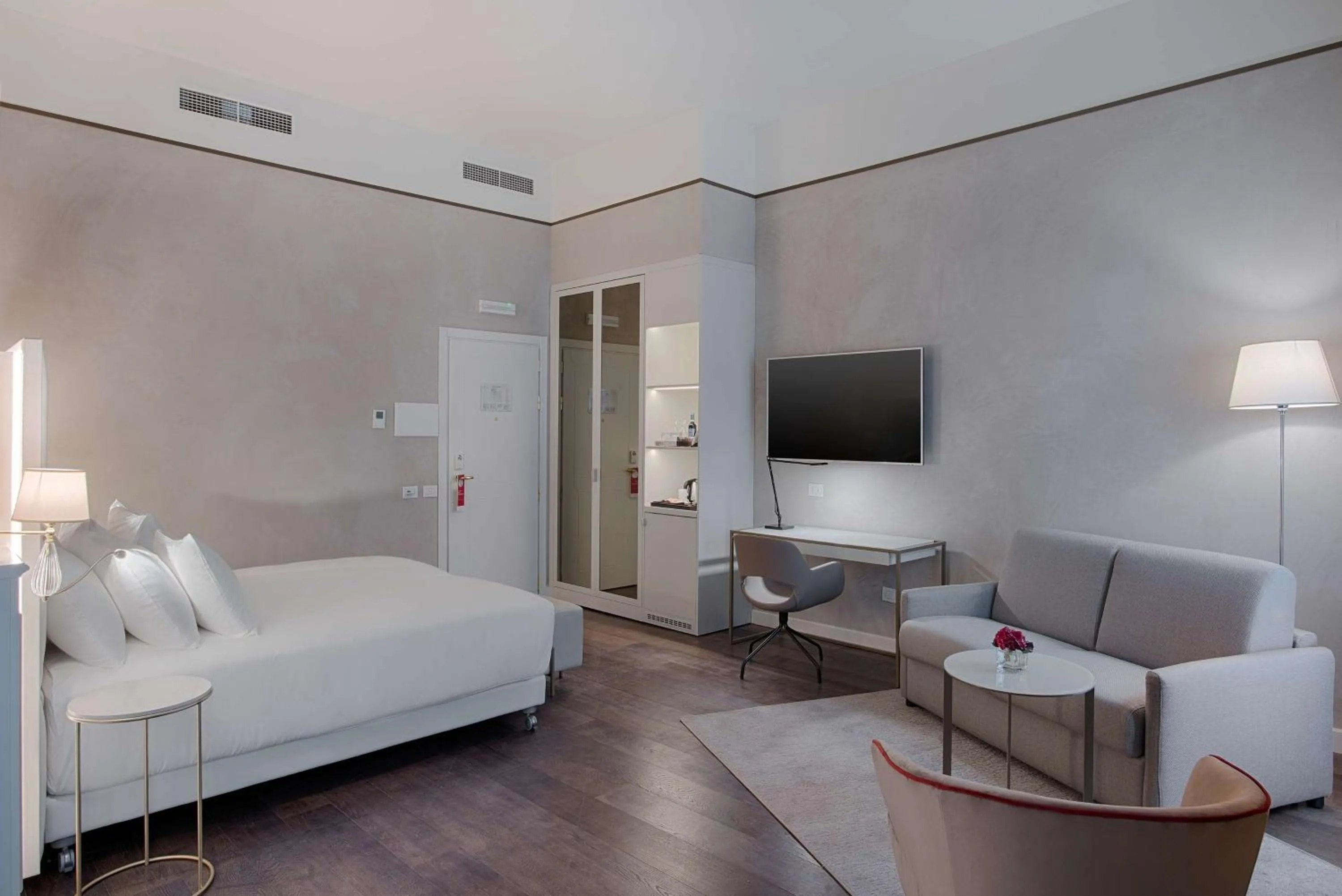 Bedroom, Bed in NH Collection Palazzo Verona