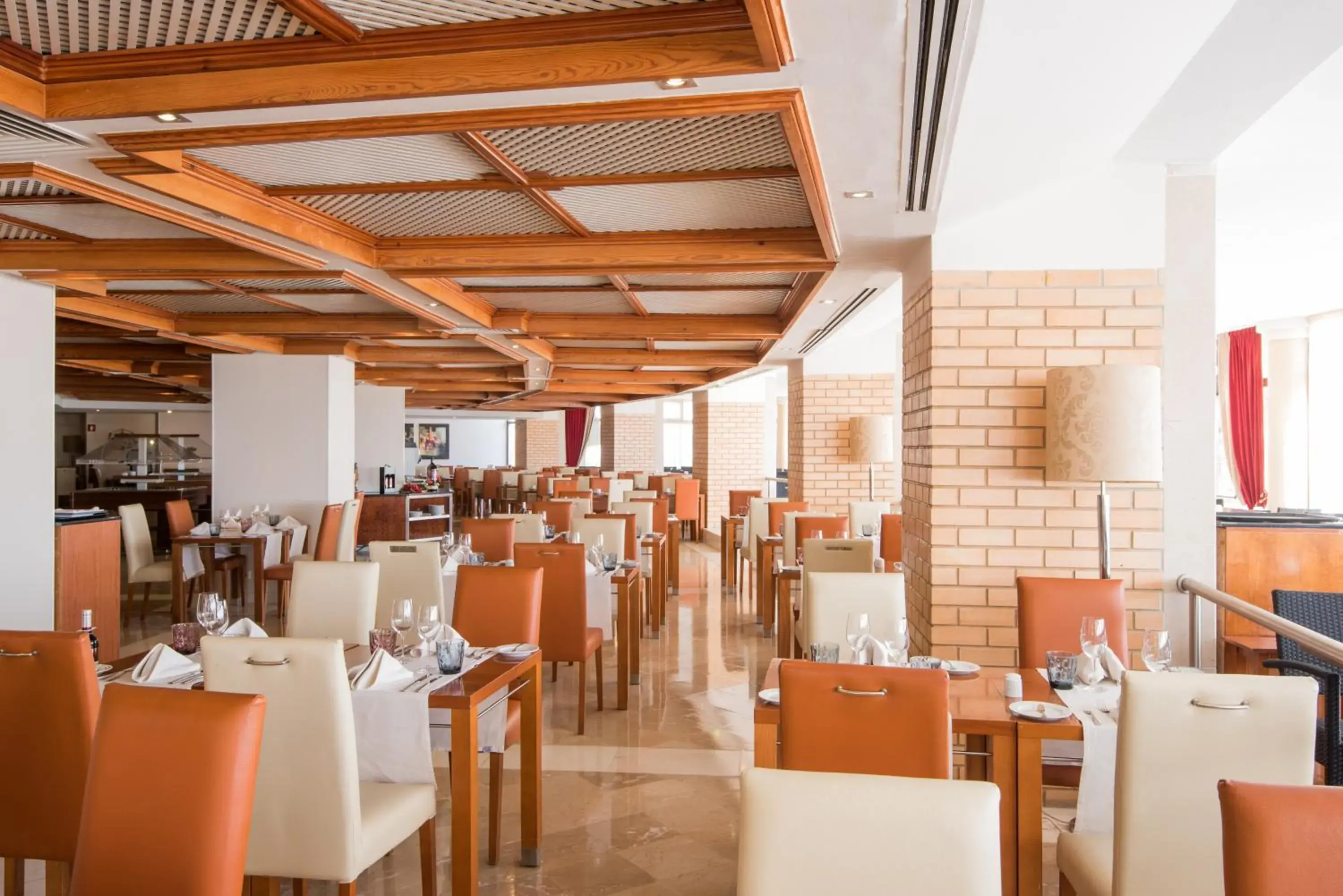 Restaurant/places to eat in Vila Gale Ampalius Restaurant/places to eat in Vila Gale Ampalius