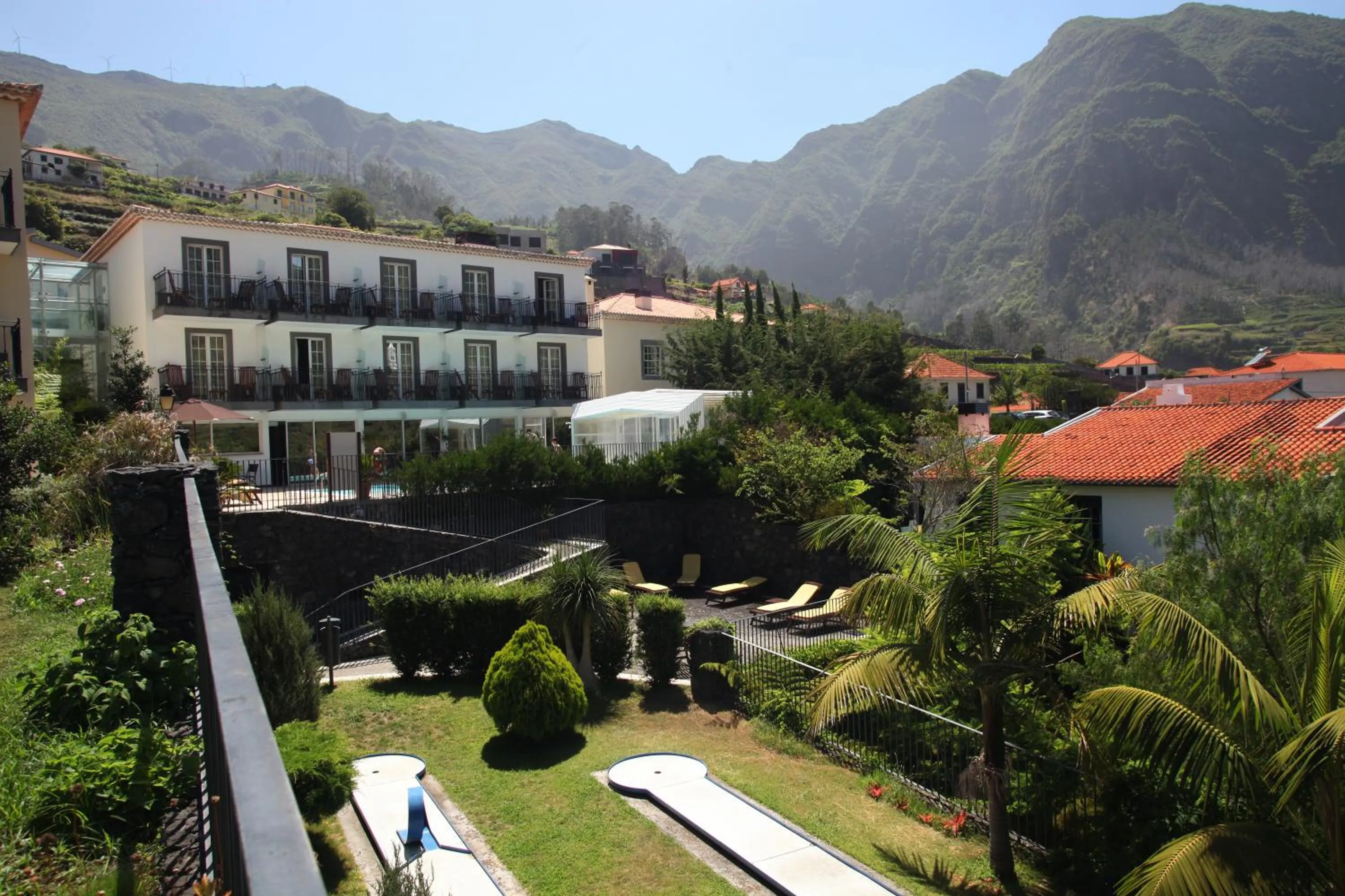 Property building in Estalagem do Vale
