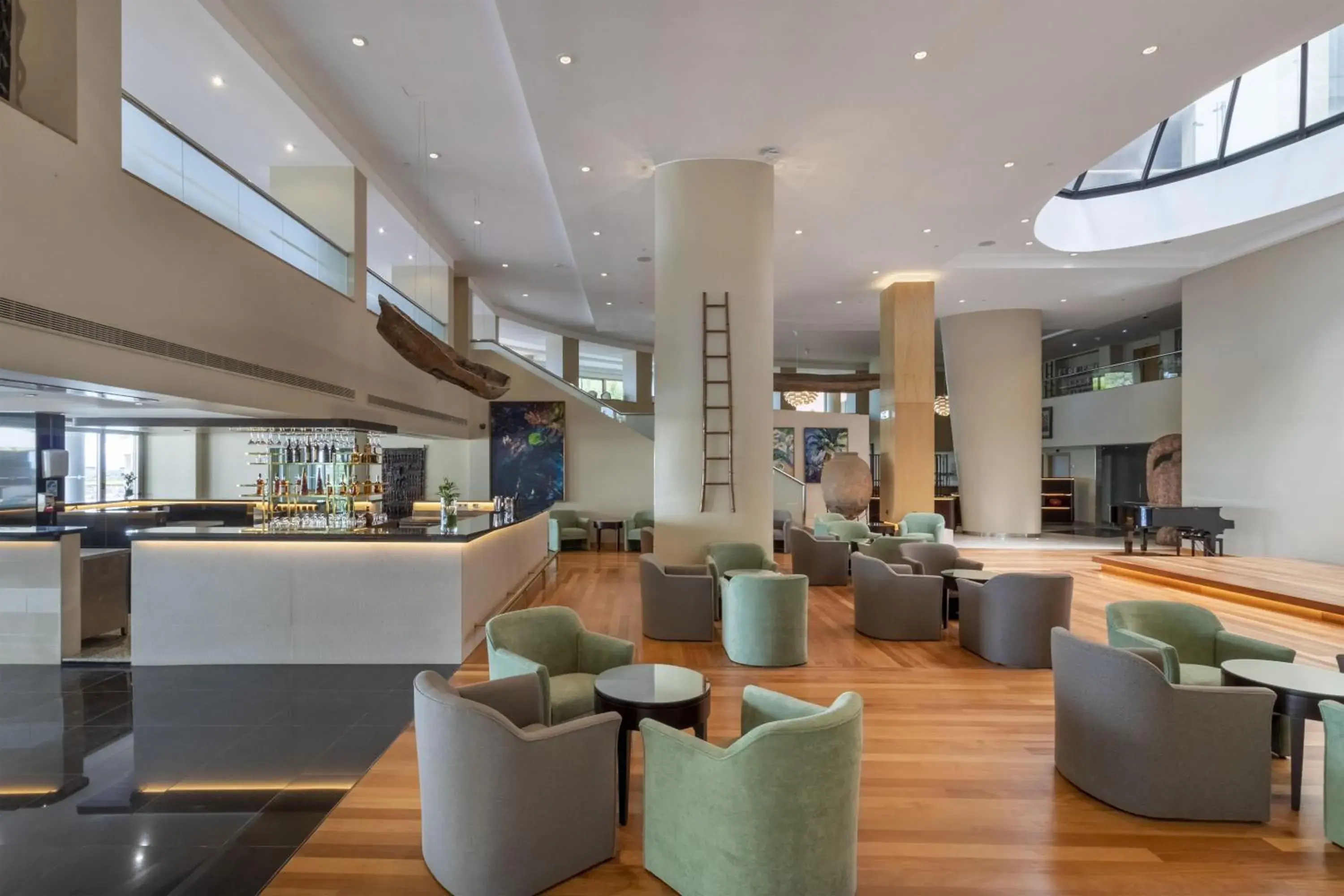 Lounge or bar in Royal Savoy - Ocean Resort - Savoy Signature Lounge or bar in Royal Savoy - Ocean Resort - Savoy Signature