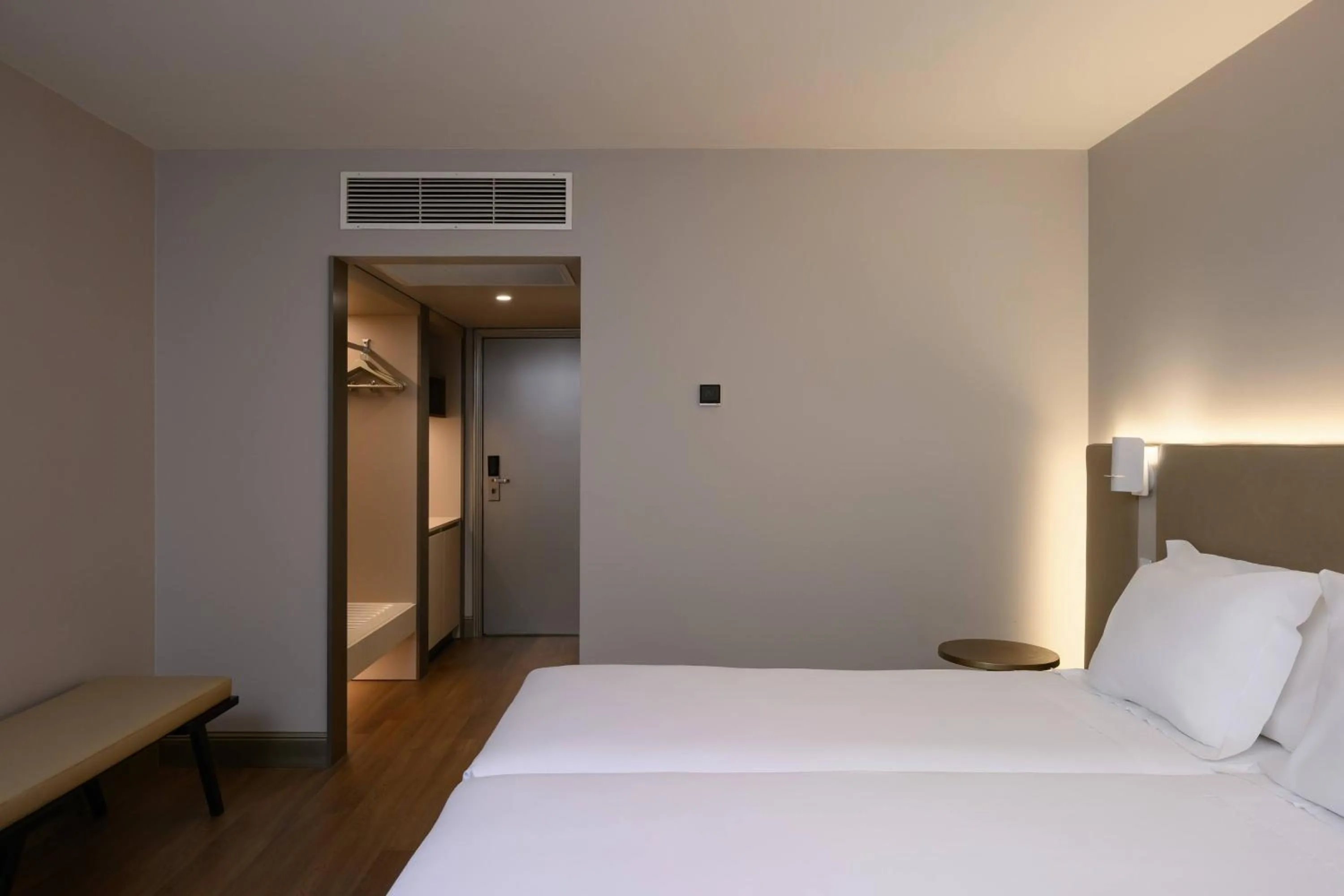 Bed in Hotel Coimbra Aeminium Affiliated by Meliá