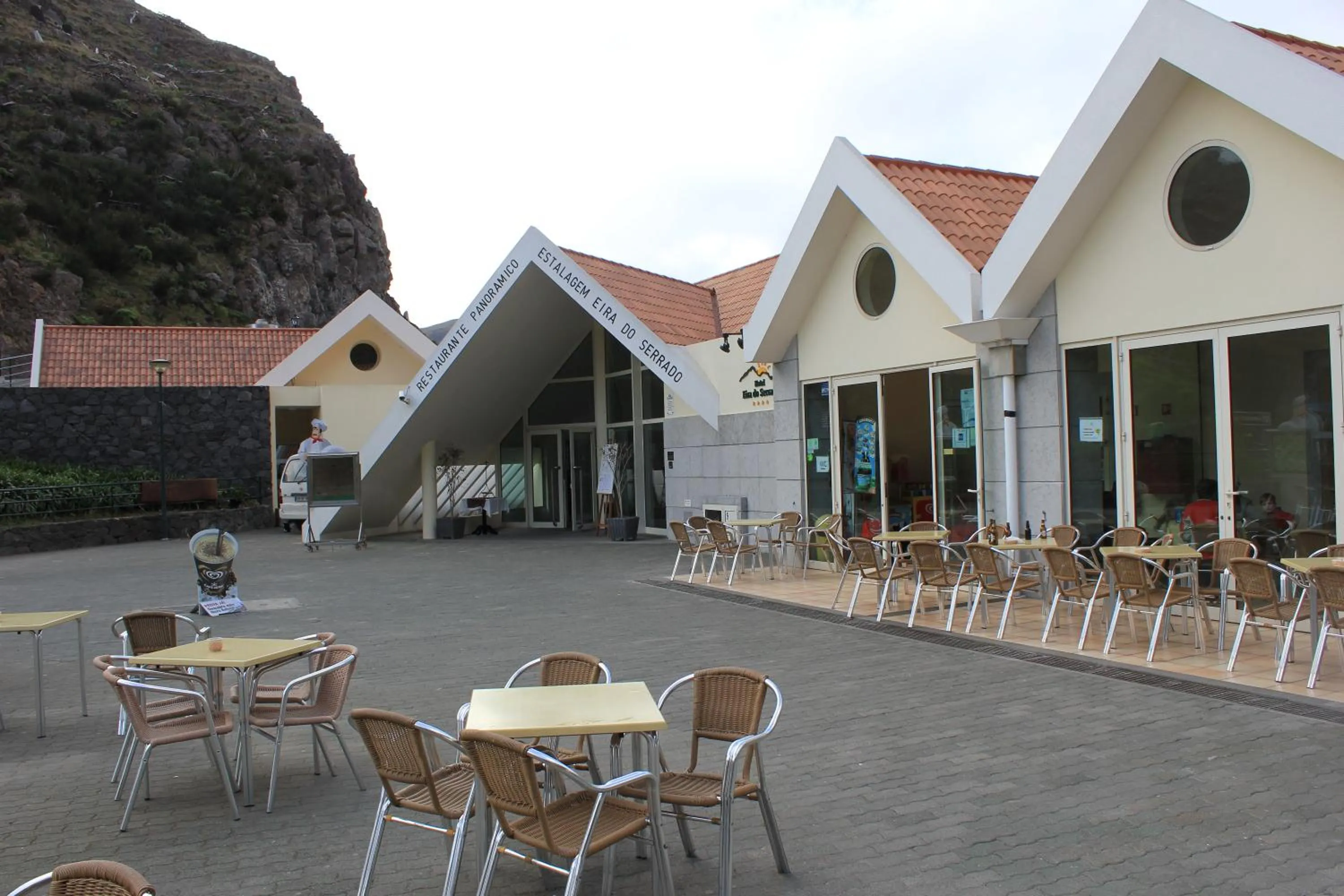 Facade/entrance in Eira do Serrado - Hotel & Spa