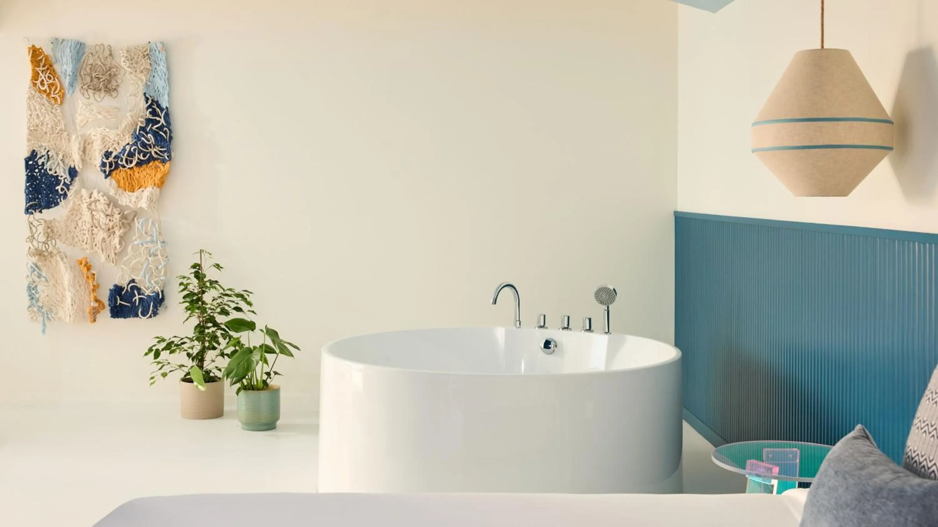 Bathroom in Hotel Indigo Albufeira by IHG