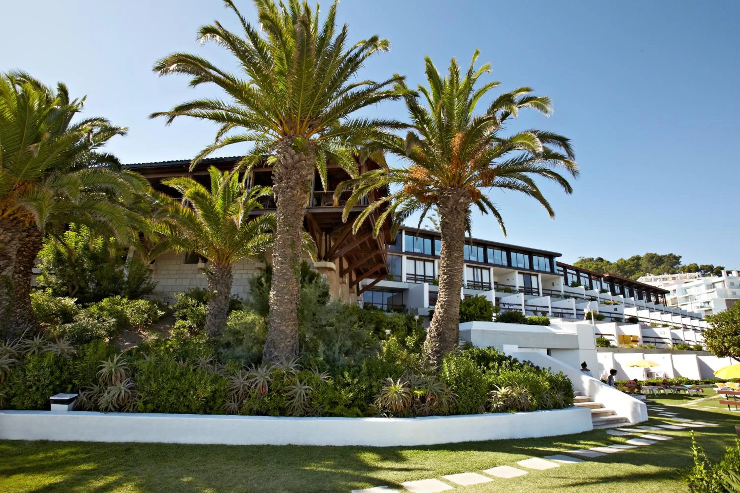 Facade/entrance in Hotel do Mar