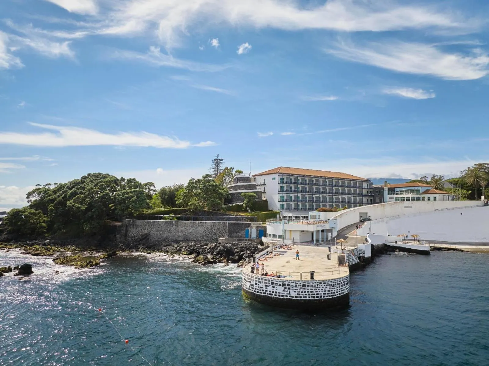 Property building in Hotel Do Caracol