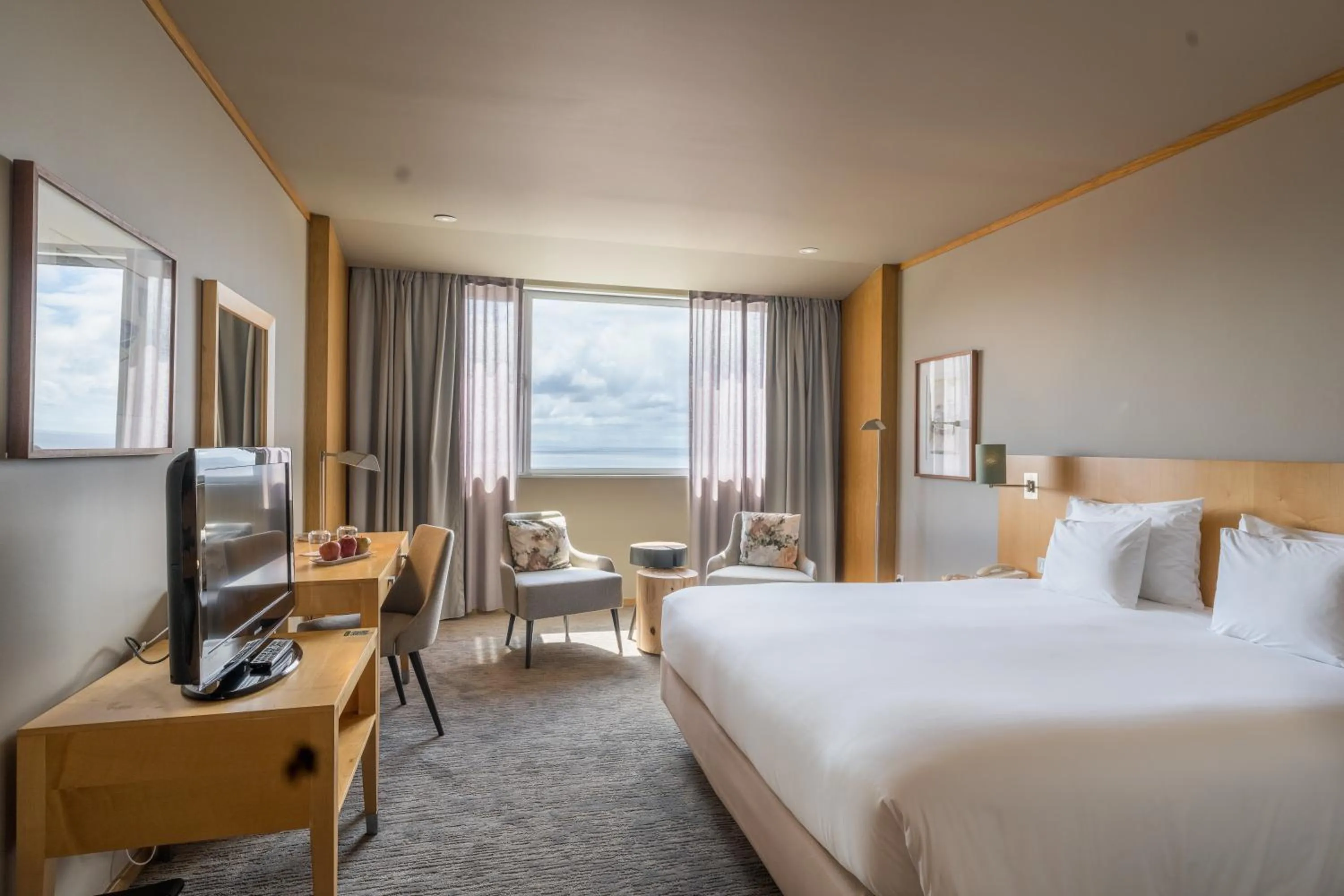 Superior Double Room in The Lince Azores