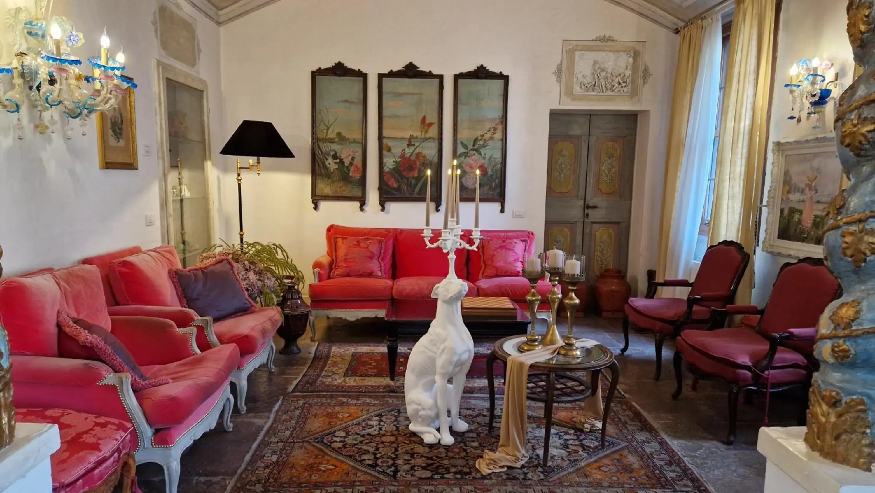 Living room in Villa Foscarini Cornaro Living room in Villa Foscarini Cornaro