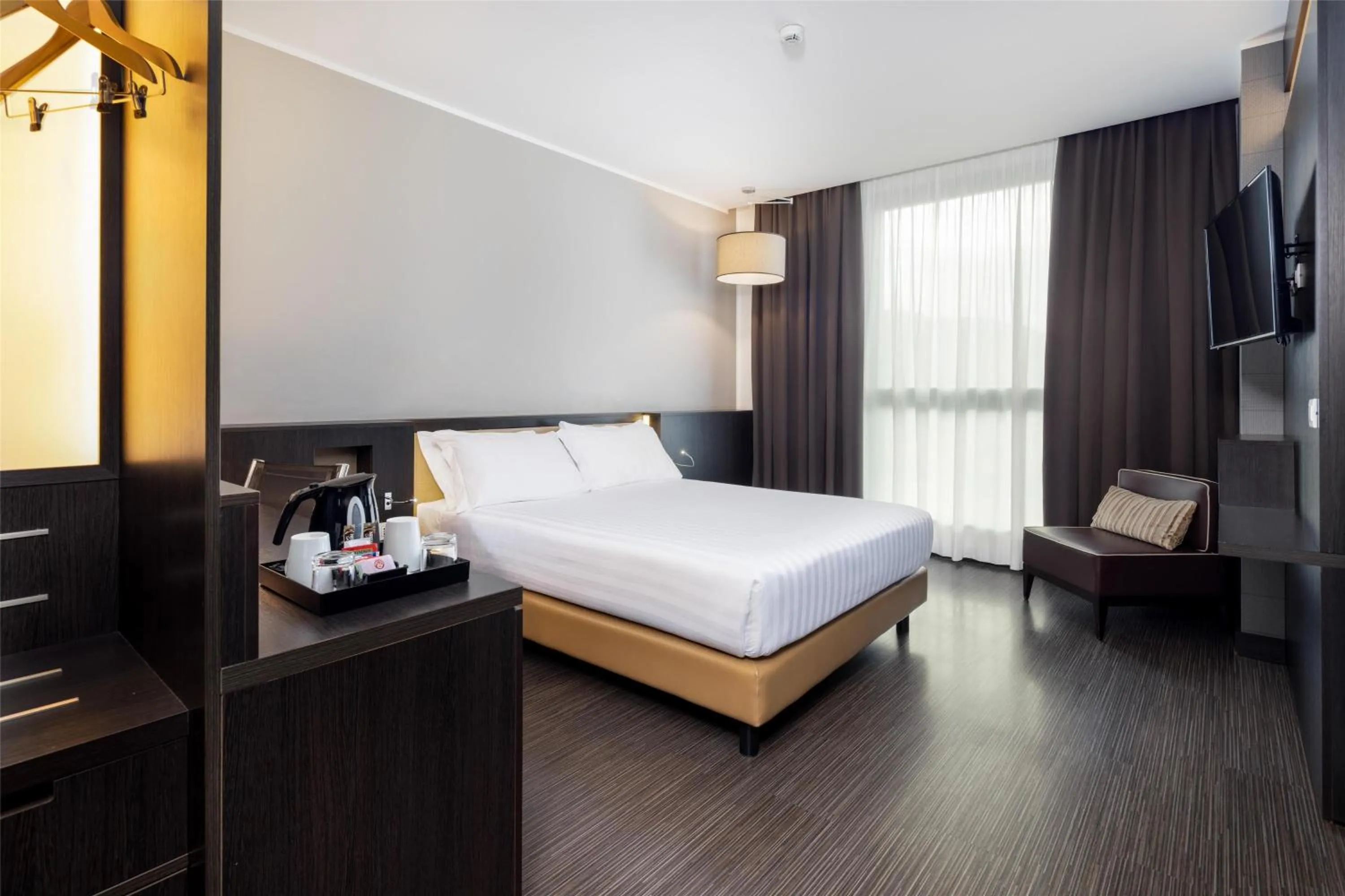 Superior Queen Room with Queen Bed - Non-Smoking in Best Western Premier CHC Airport