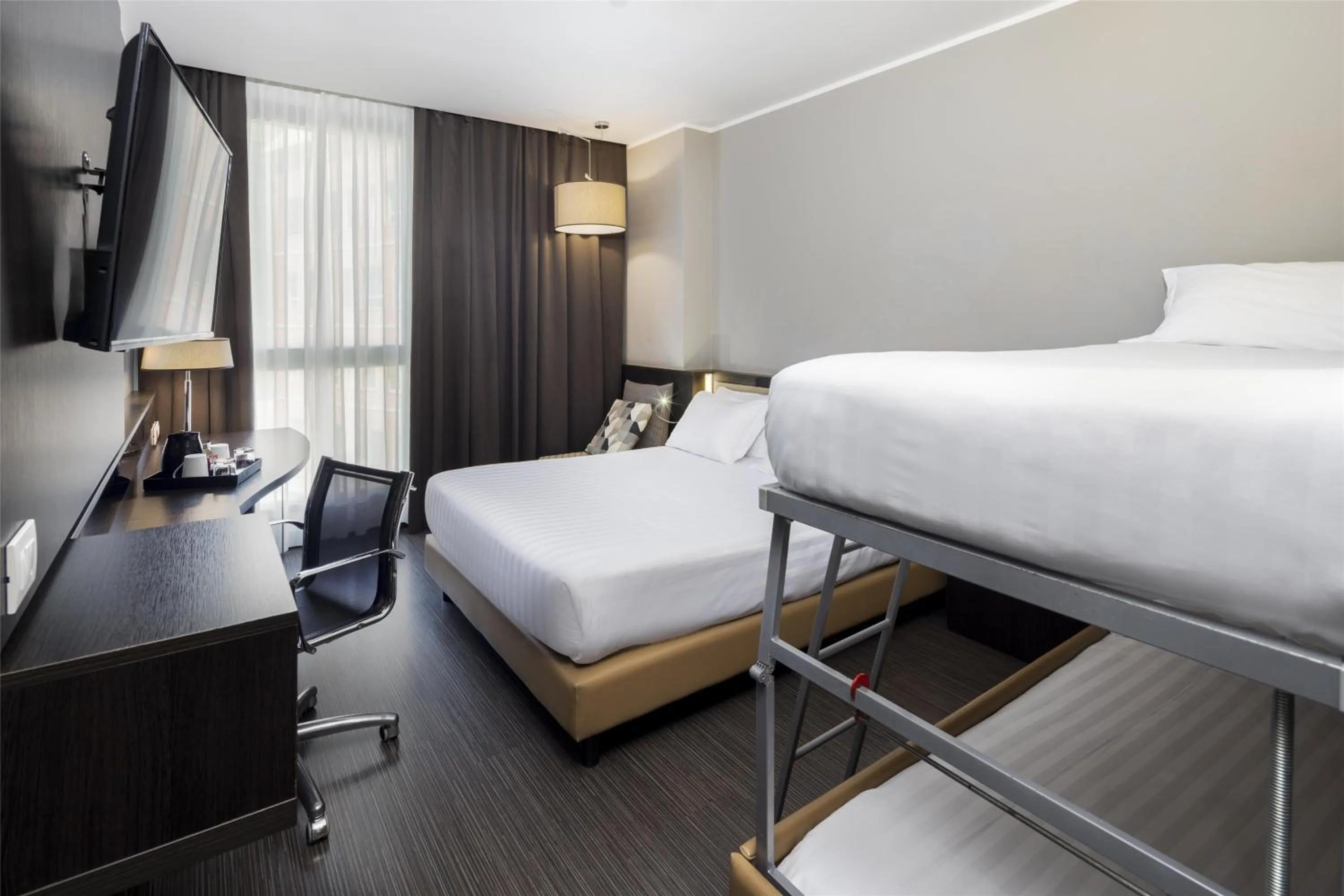 Family Room with Queen Bed - Non-Smoking in Best Western Premier CHC Airport