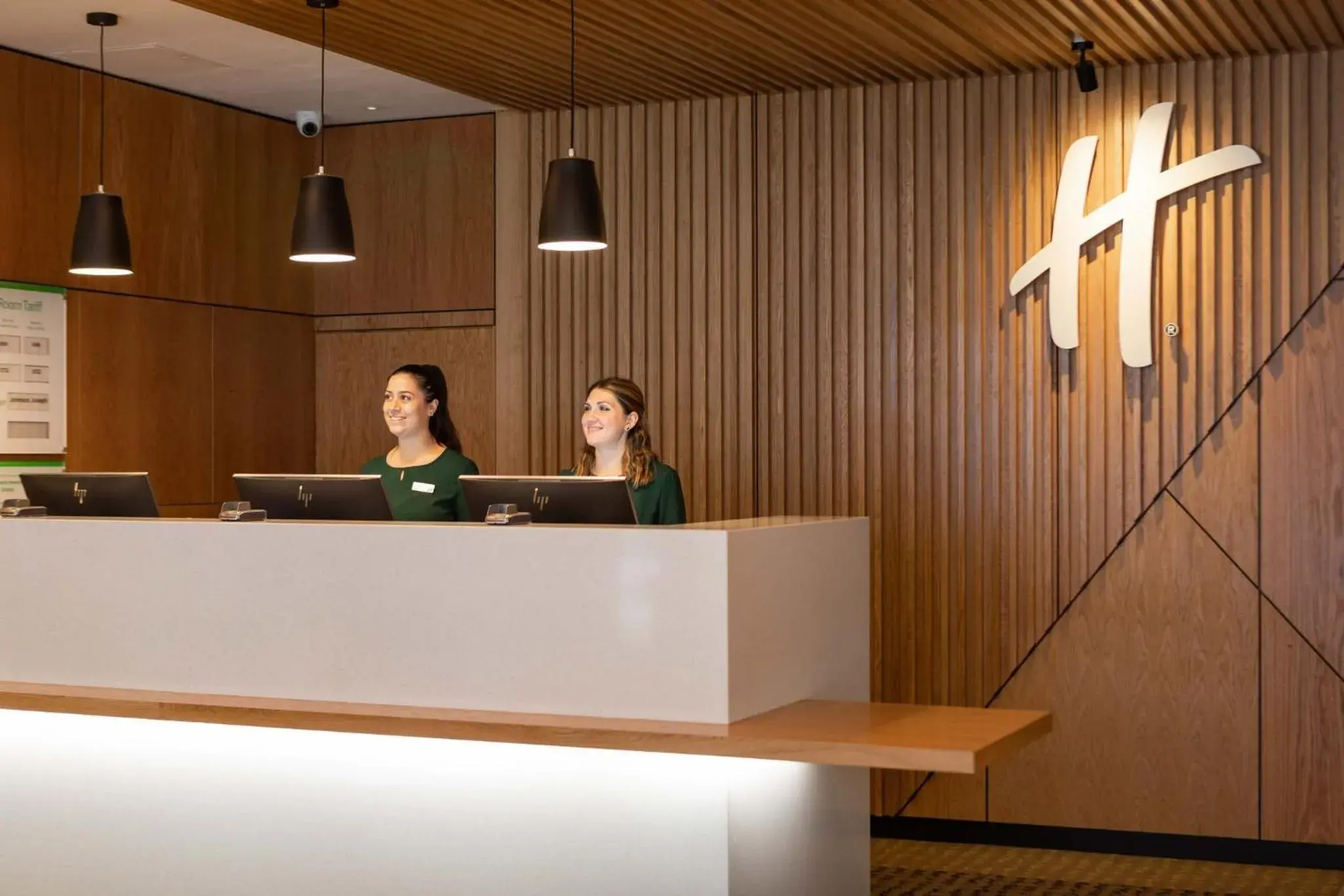 Property building in Holiday Inn London - Whitechapel by IHG Property building in Holiday Inn London - Whitechapel by IHG