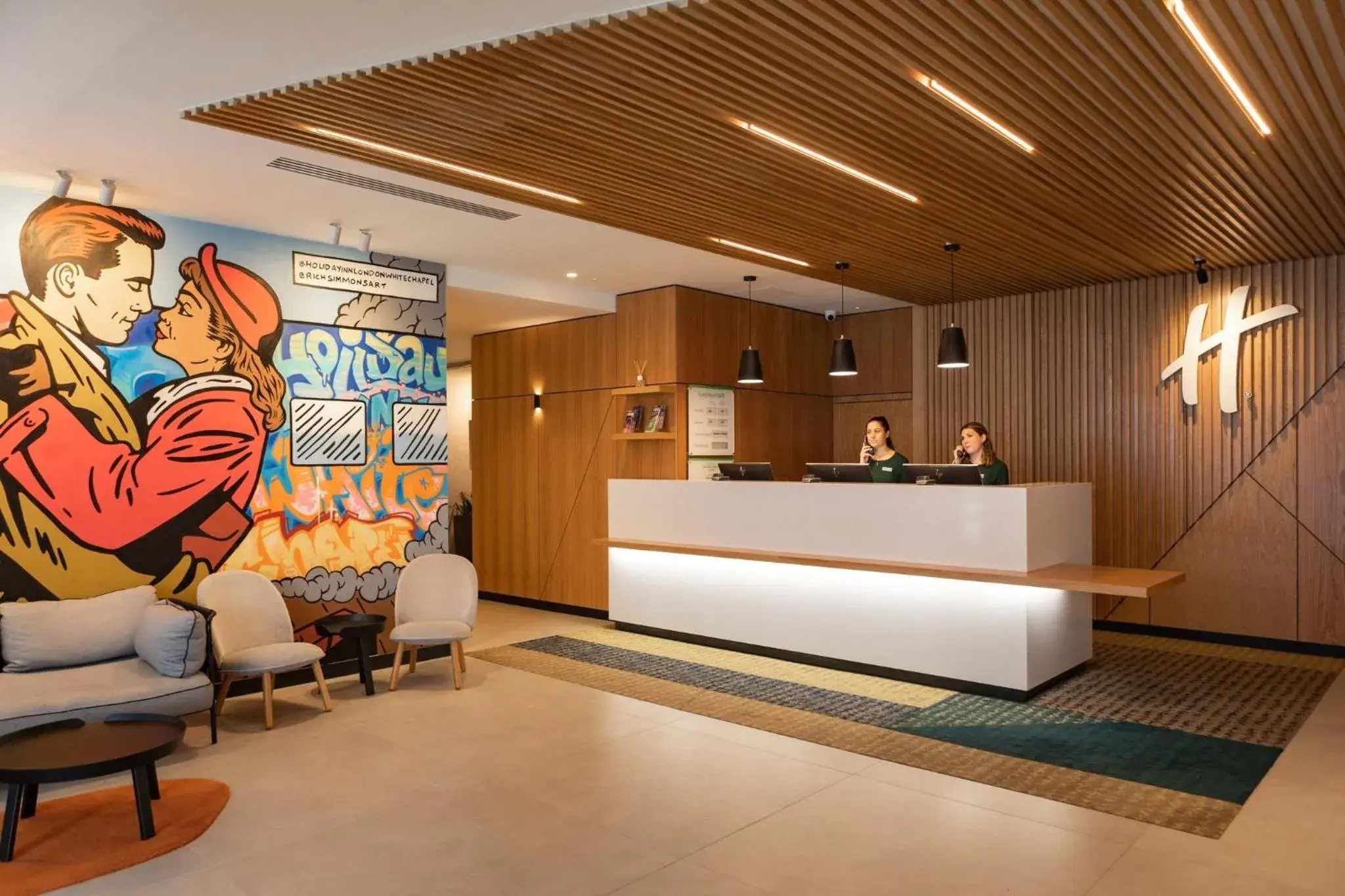Property building in Holiday Inn London - Whitechapel by IHG Property building in Holiday Inn London - Whitechapel by IHG