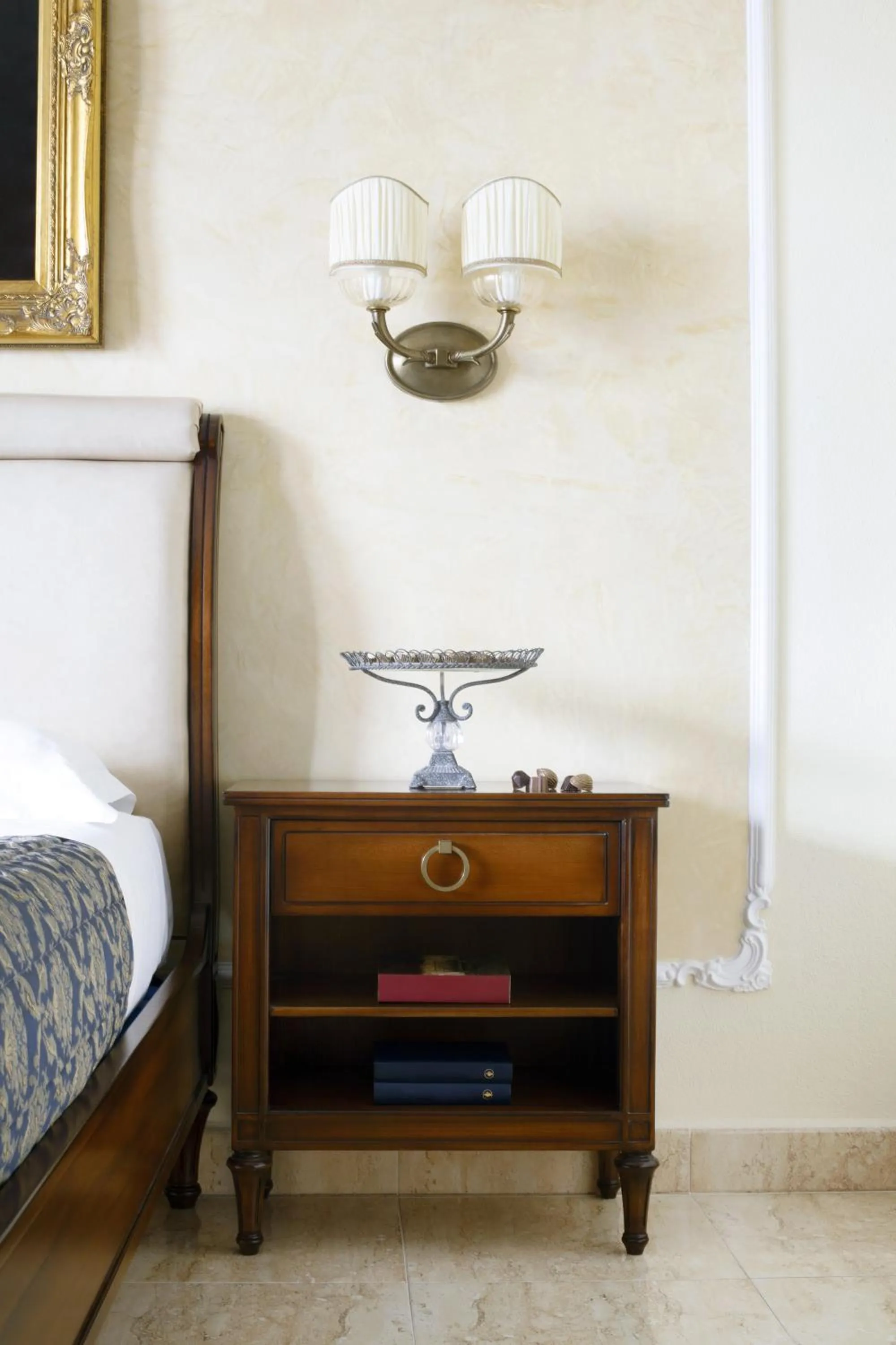 Decorative detail, Bed in Grand Hotel President