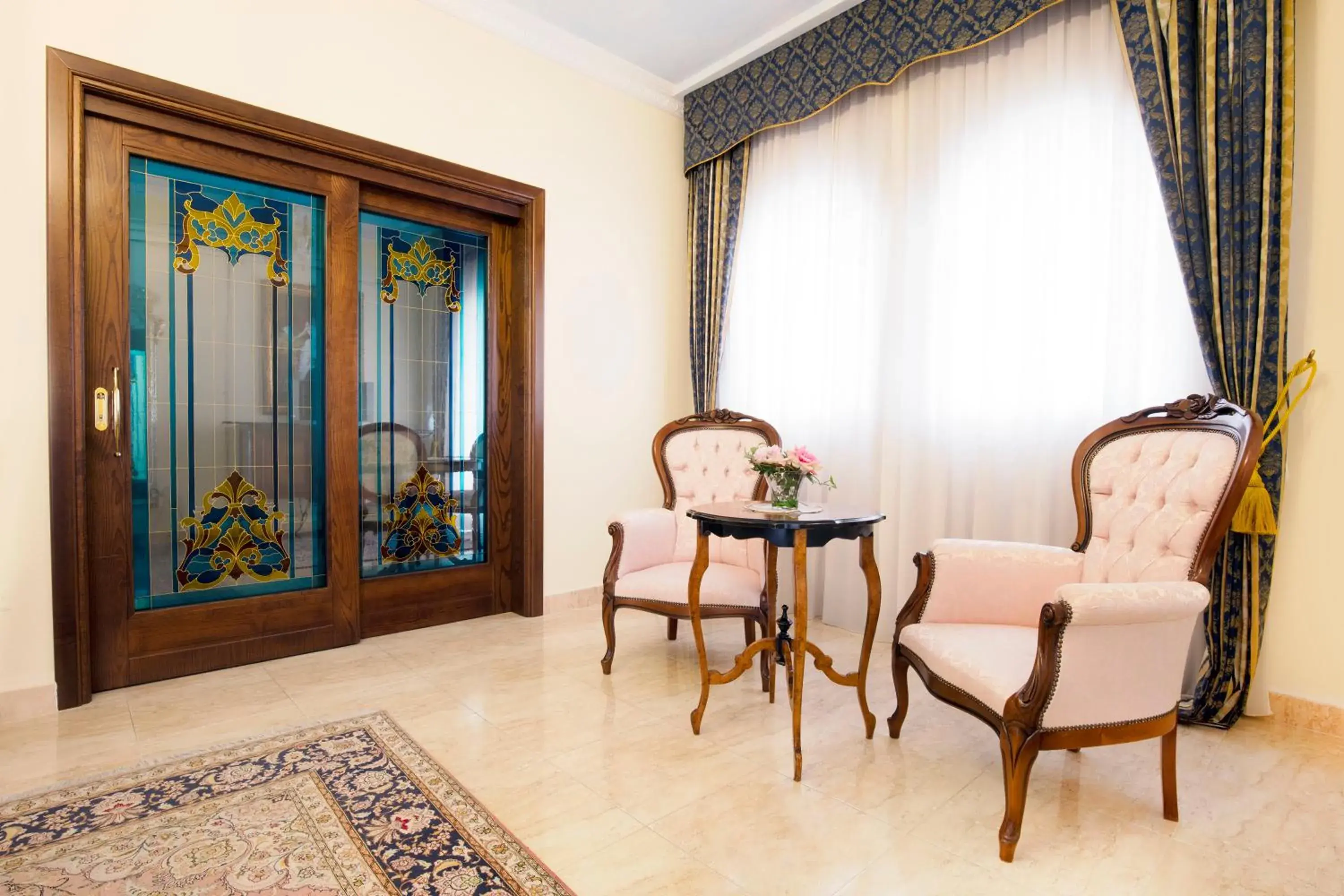 Living room in Grand Hotel President Living room in Grand Hotel President