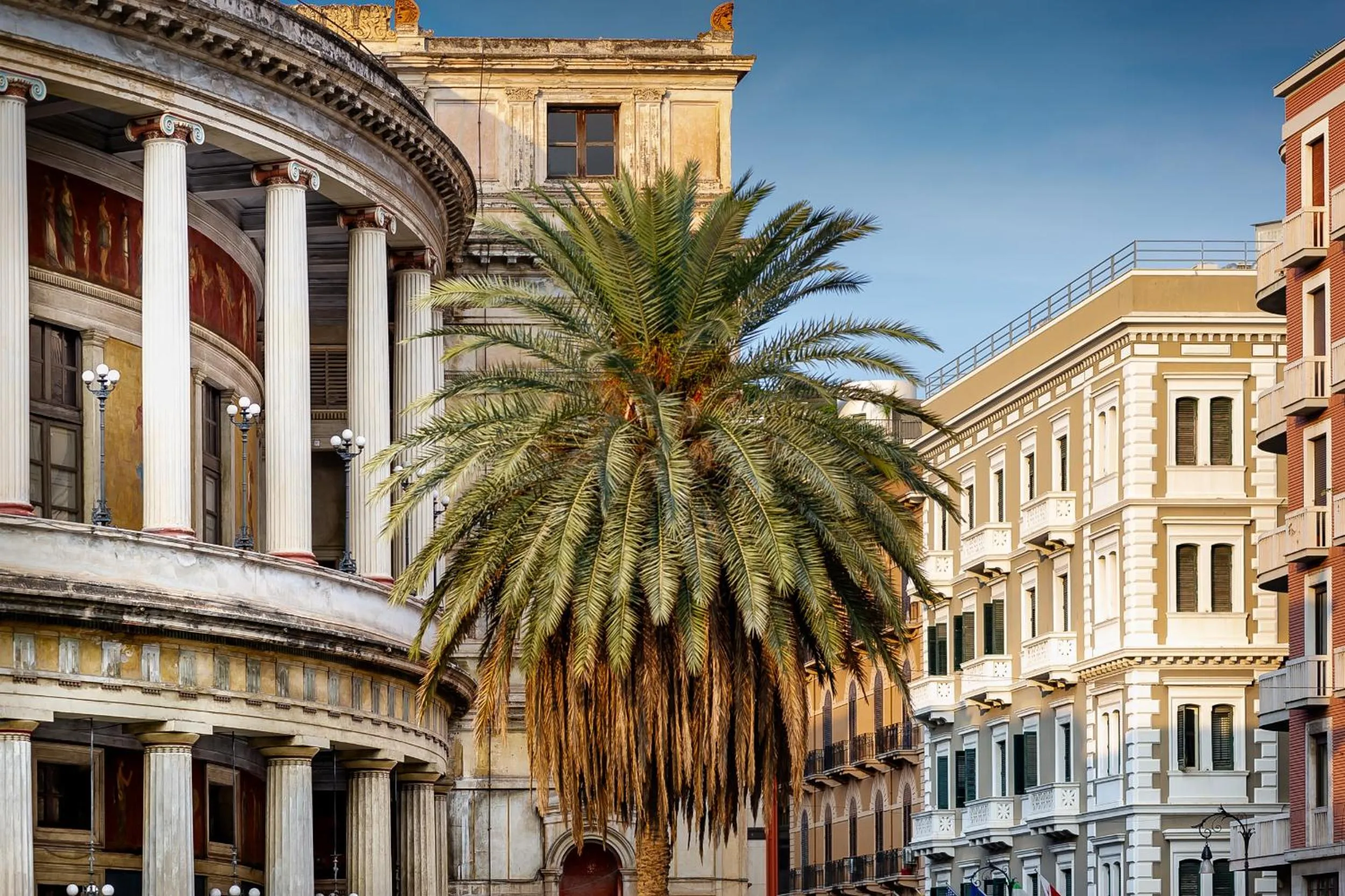 Property building in Hotel Garibaldi