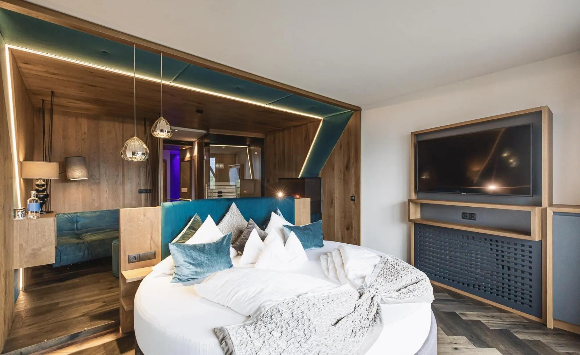 Living room, Bed in Terentnerhof 4*S active & lifestyle hotel