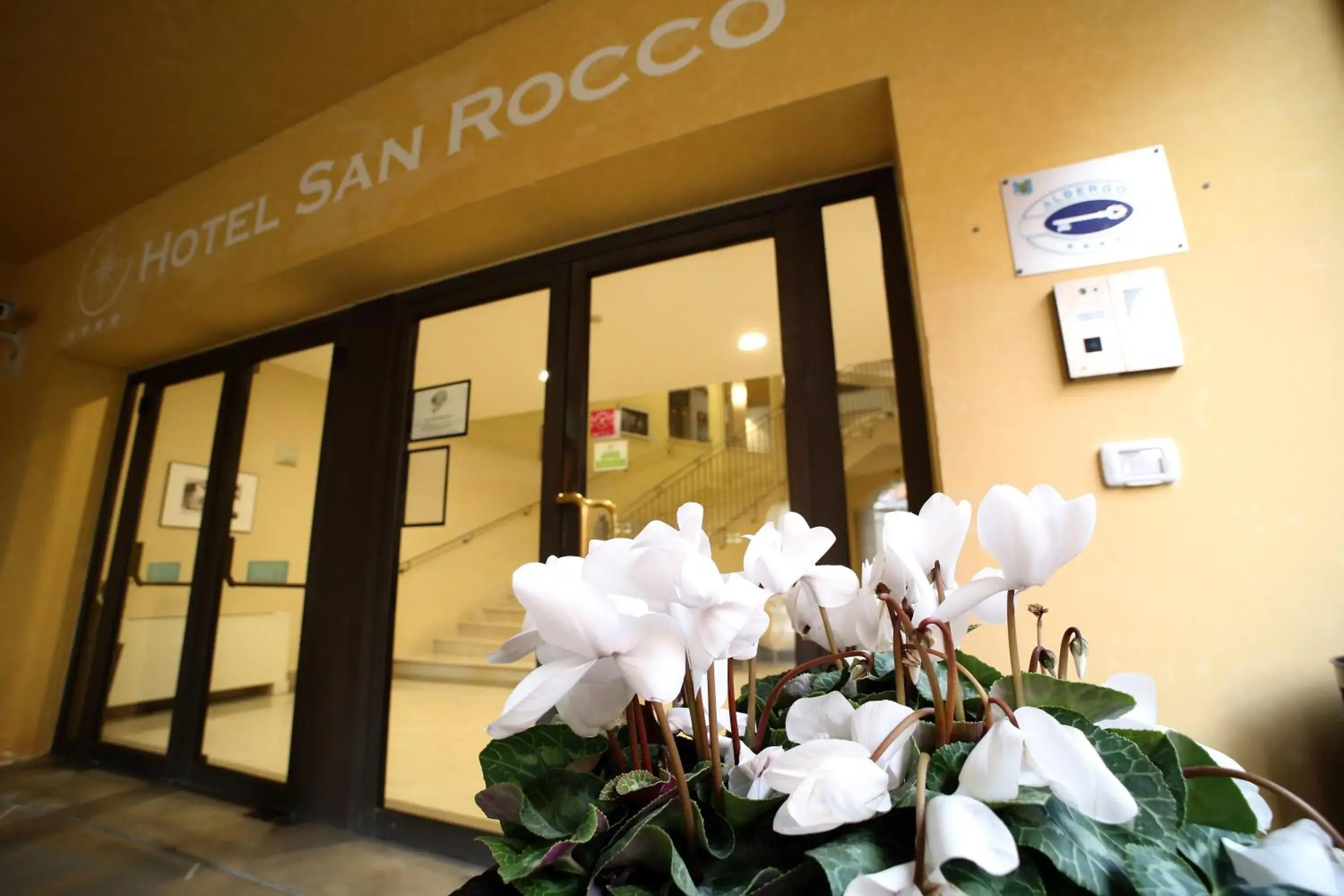 Facade/entrance in Hotel San Rocco Facade/entrance in Hotel San Rocco