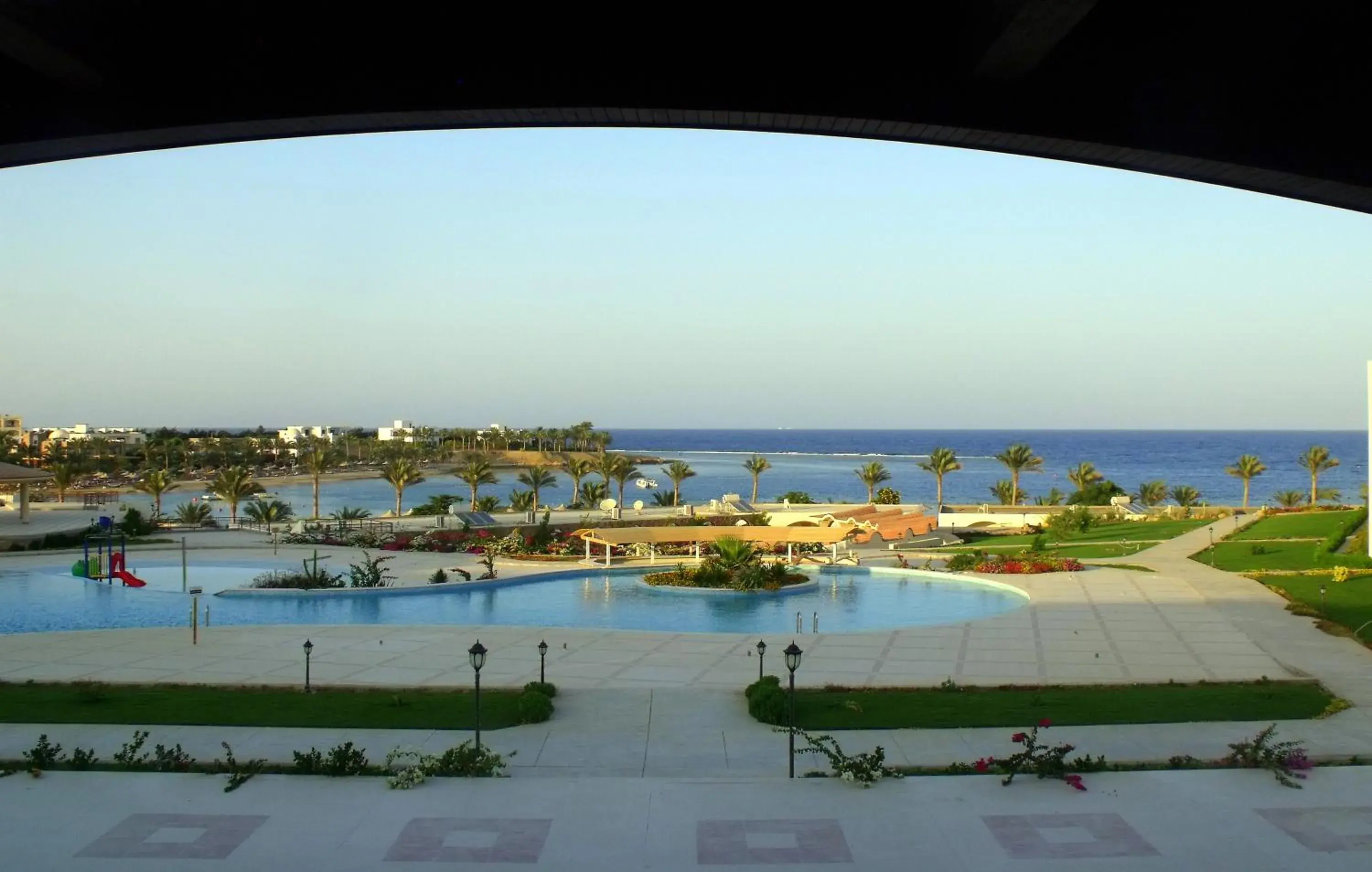 Swimming pool in Royal Brayka Beach Resort Swimming pool in Royal Brayka Beach Resort