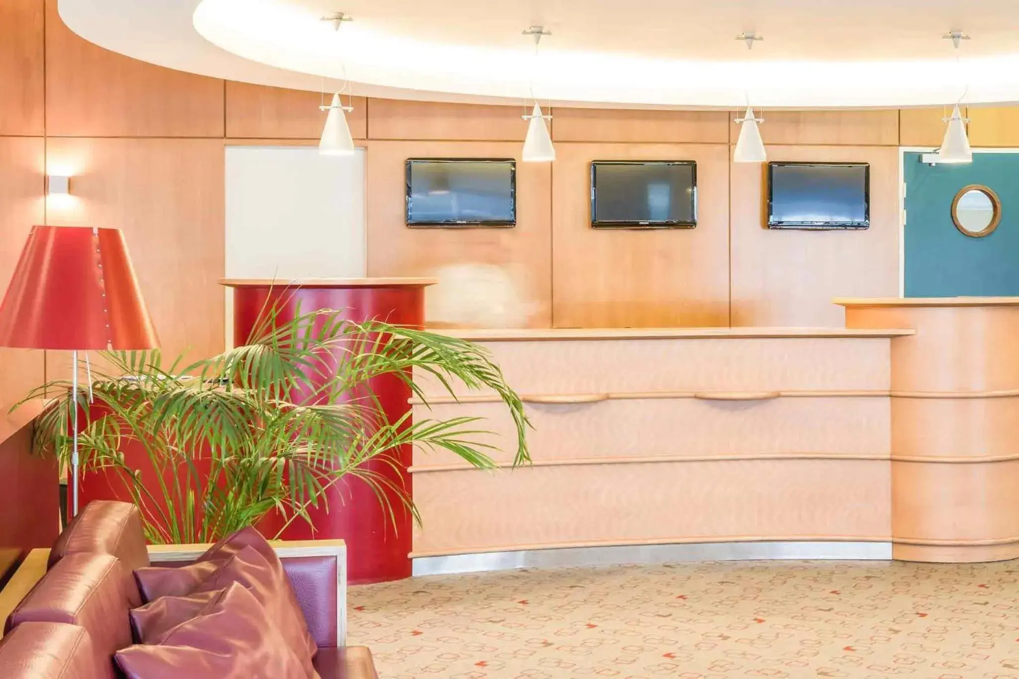 Property building in Hotel ibis Porto Sao Joao Property building in Hotel ibis Porto Sao Joao