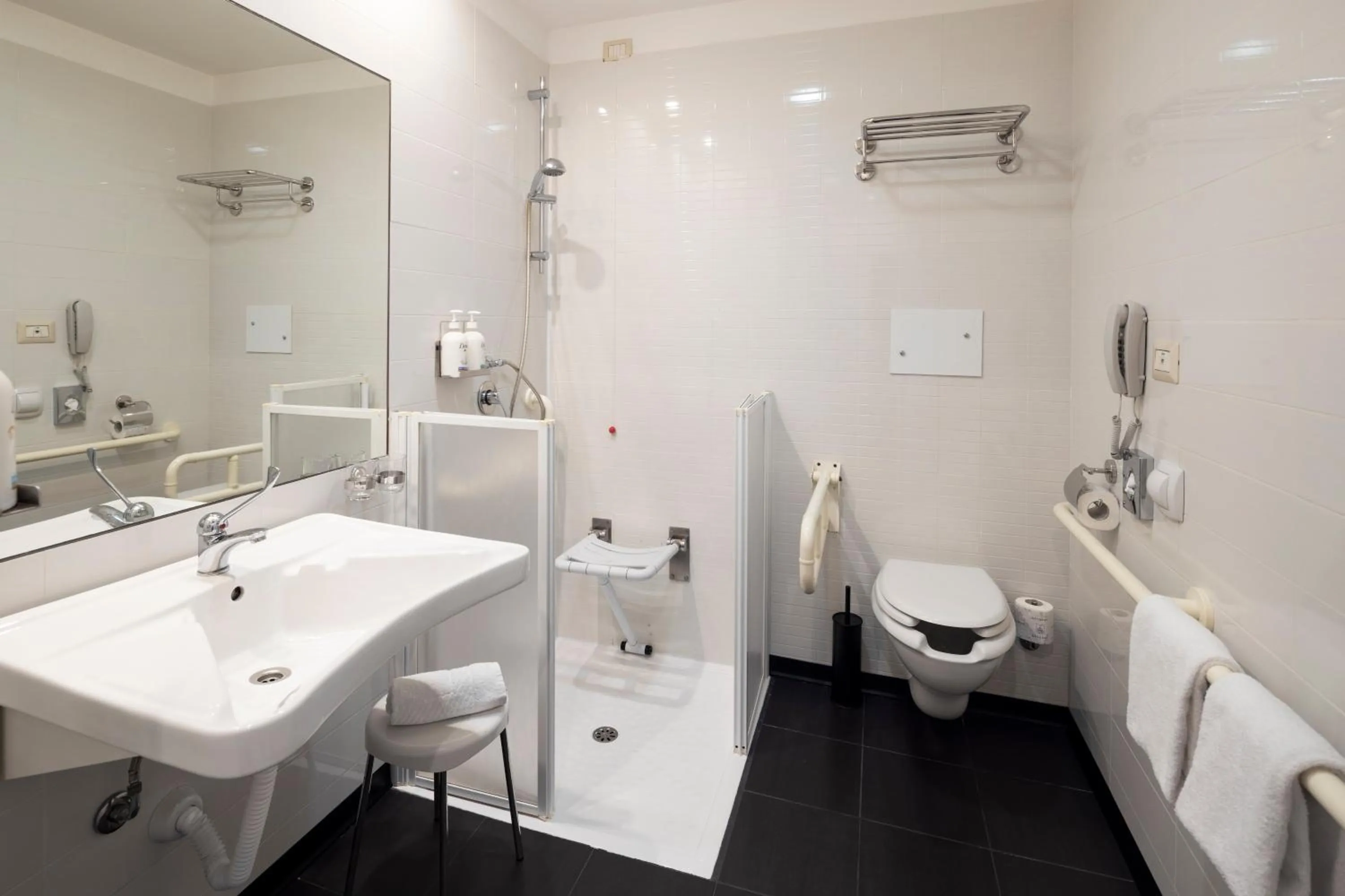 Bathroom in Holiday Inn Genoa City by IHG