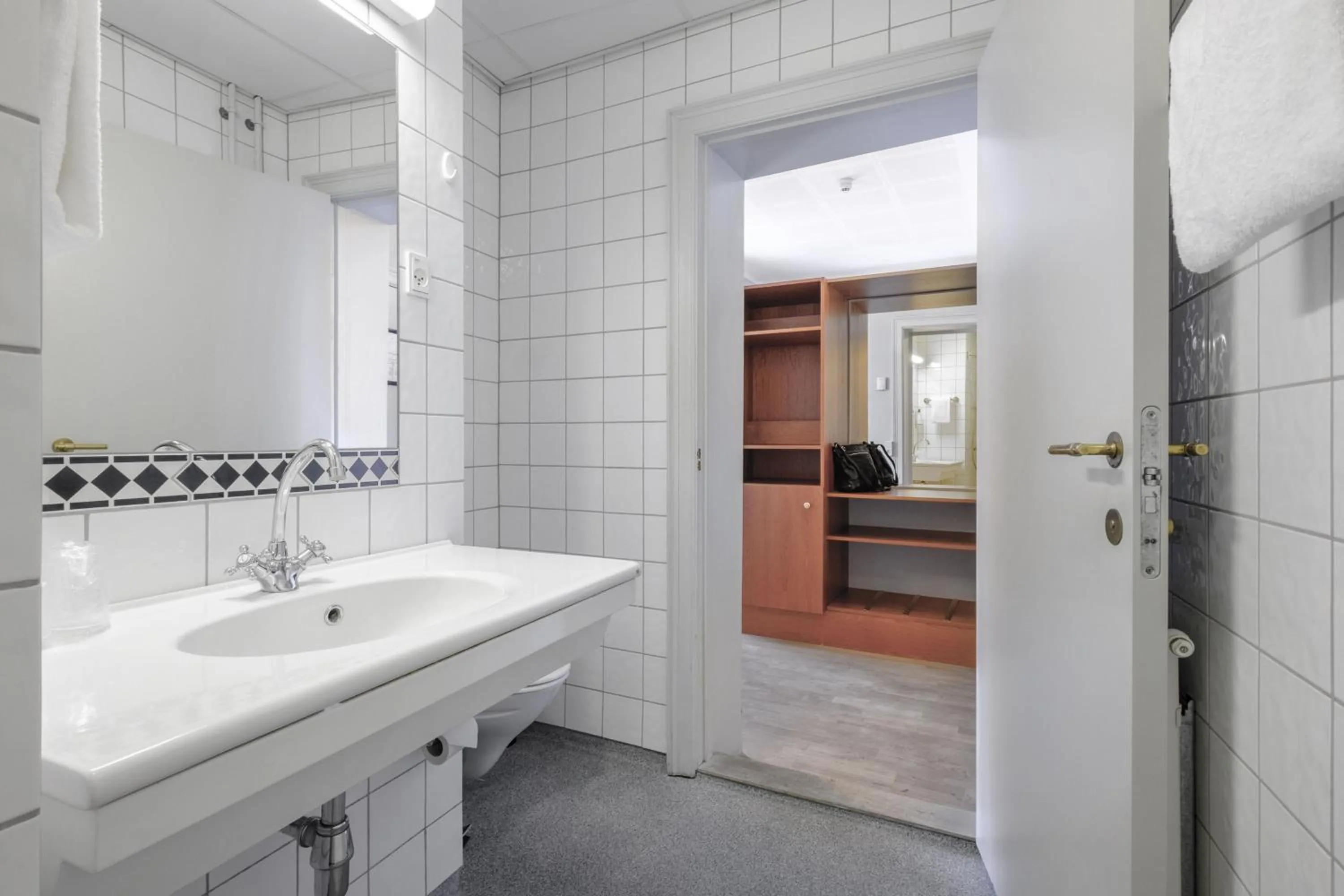 Bathroom in Zleep Hotel Prindsen Roskilde