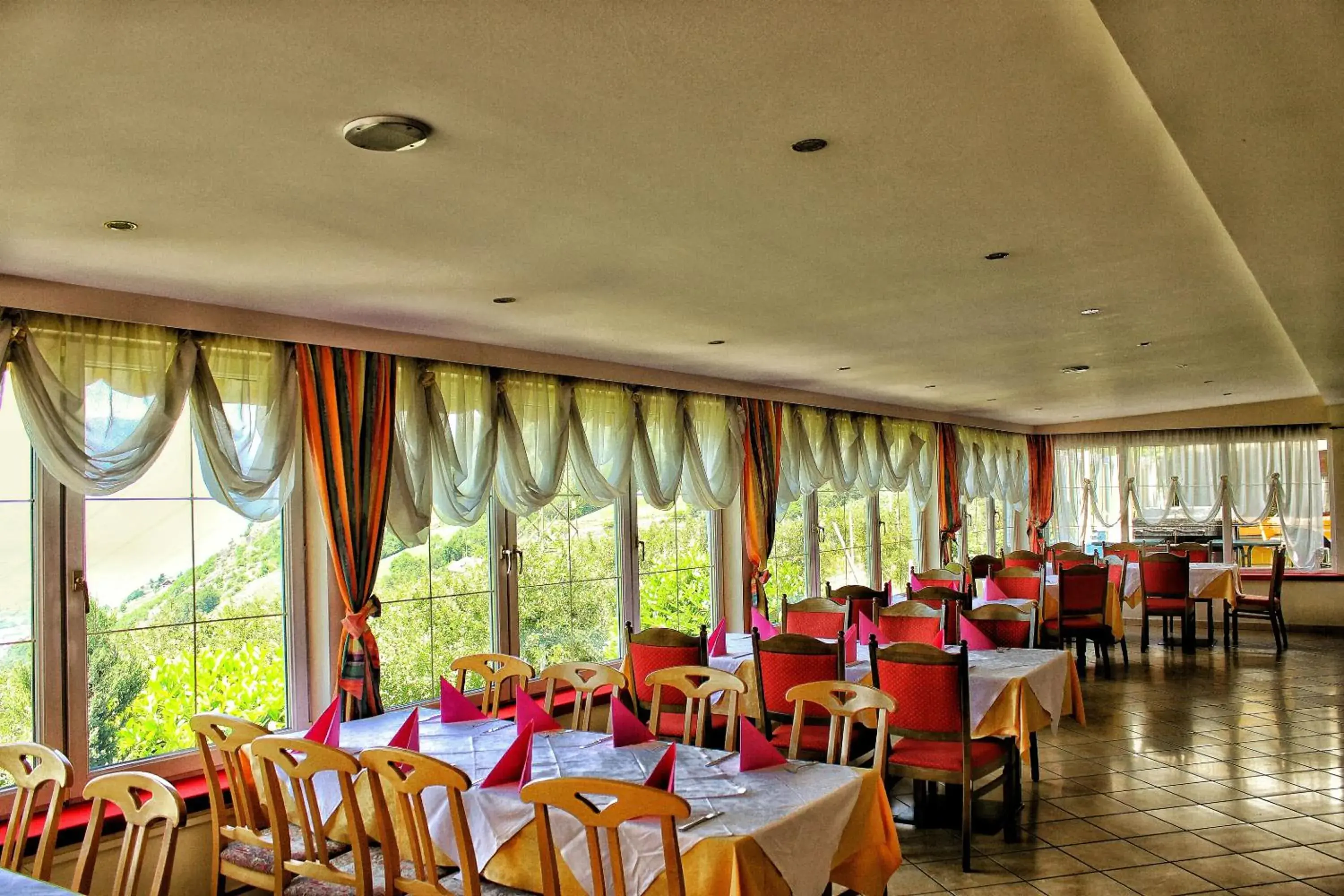 Restaurant/places to eat in Panoramahotel Unterinnerhof Restaurant/places to eat in Panoramahotel Unterinnerhof