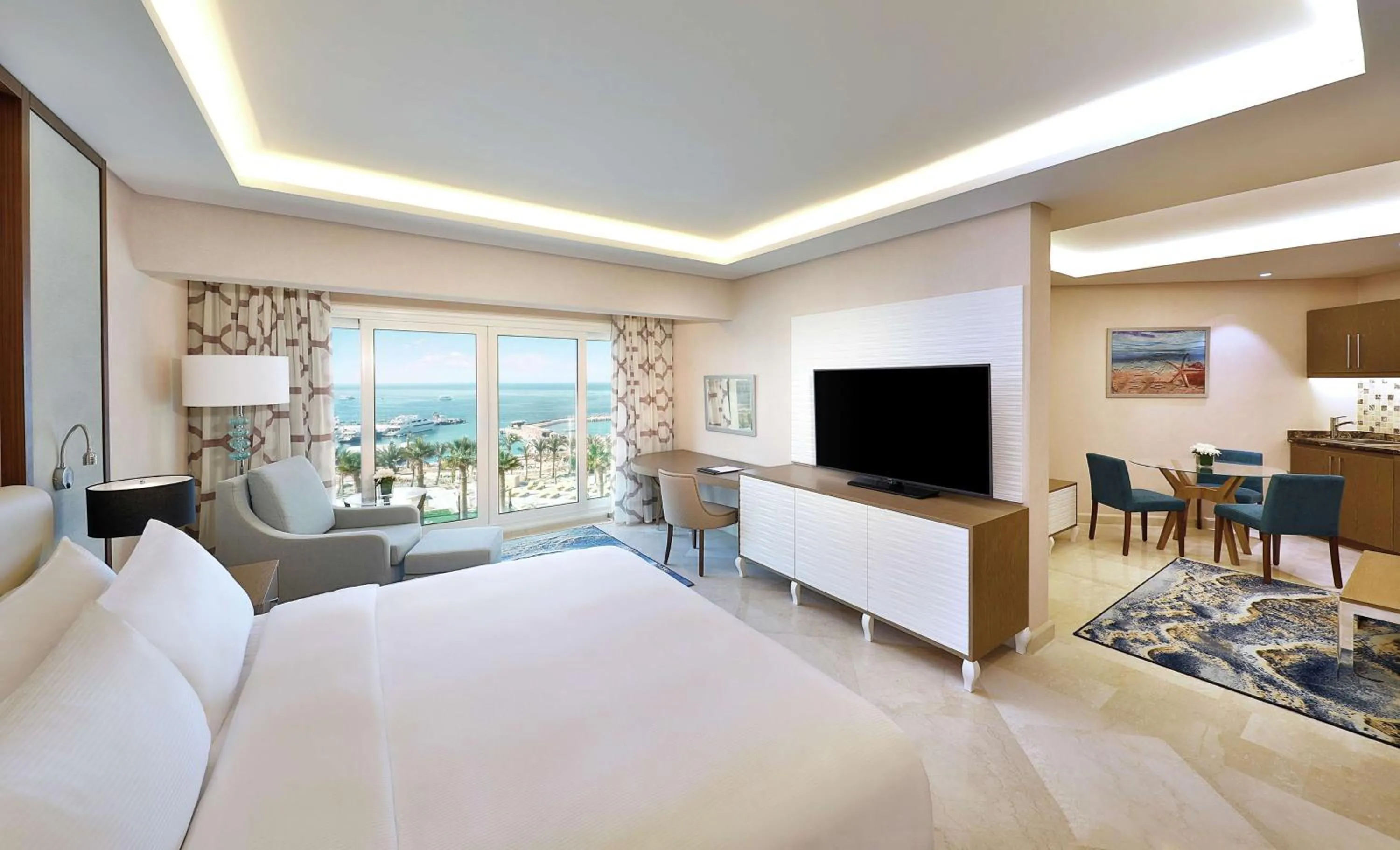 View (from property/room), Bed in Hilton Hurghada Plaza Hotel