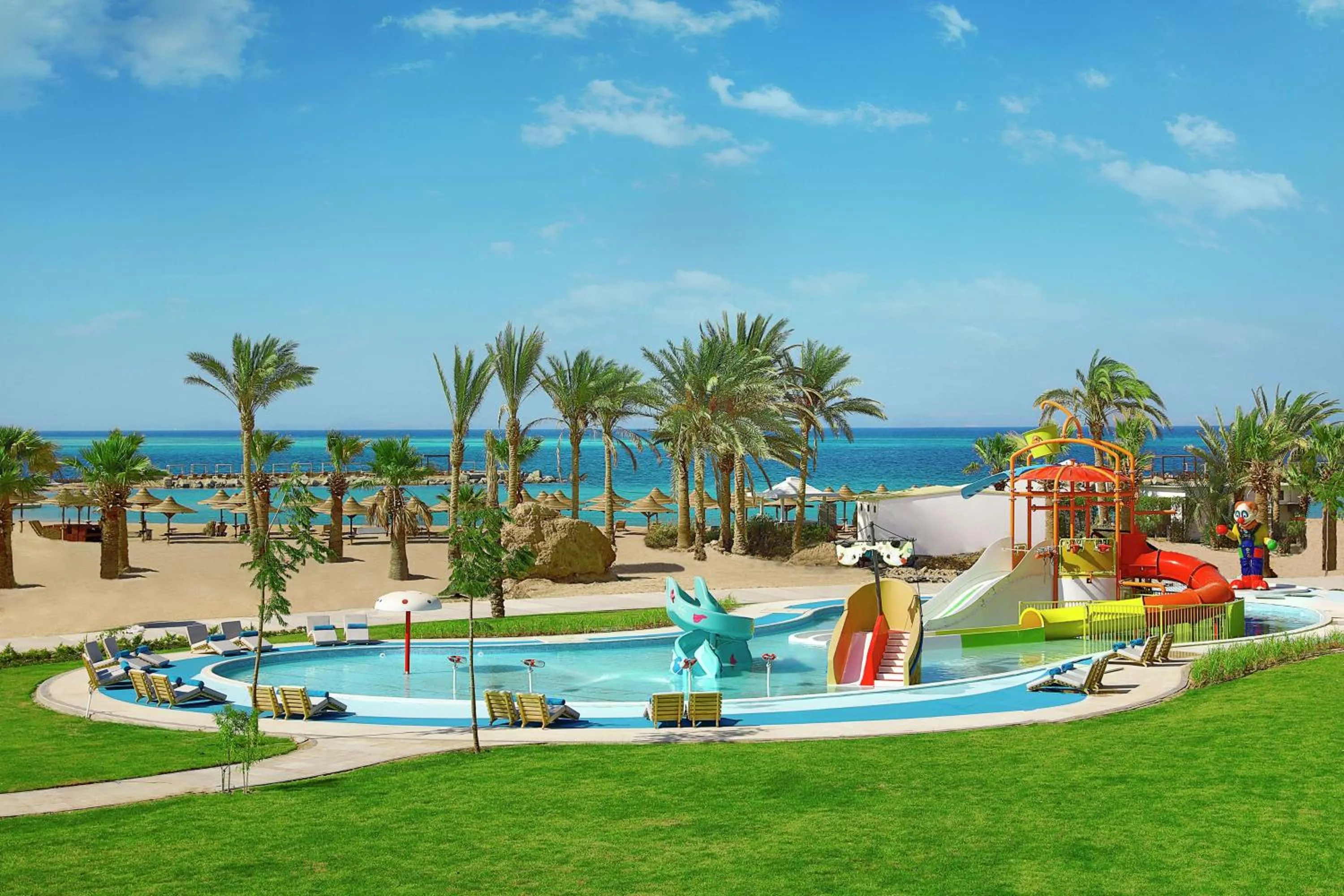 Pool view in Hilton Hurghada Plaza Hotel