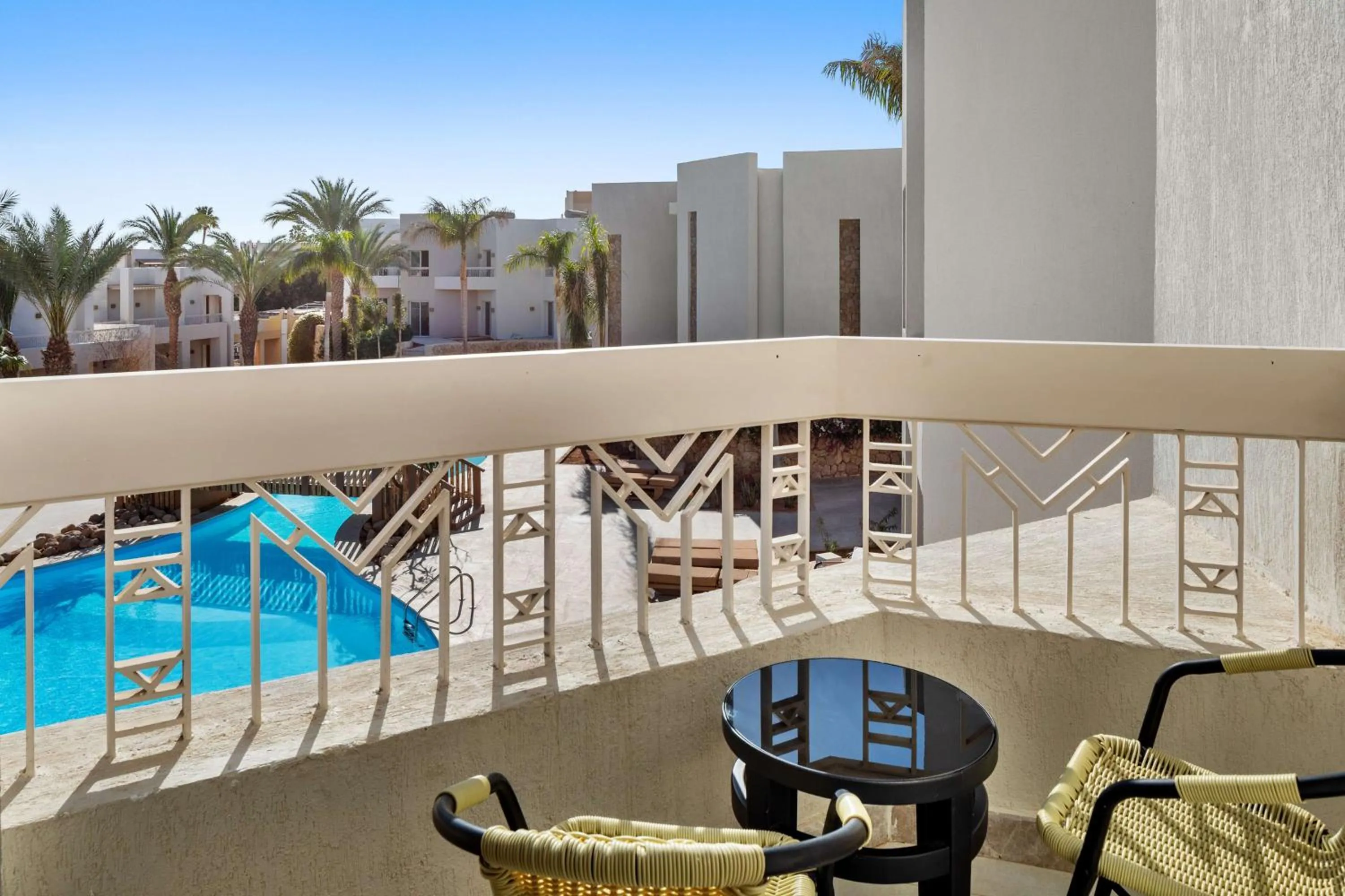 Premium Beachside King Room with Pool View - single occupancy in DoubleTree by Hilton Sharks Bay Resort