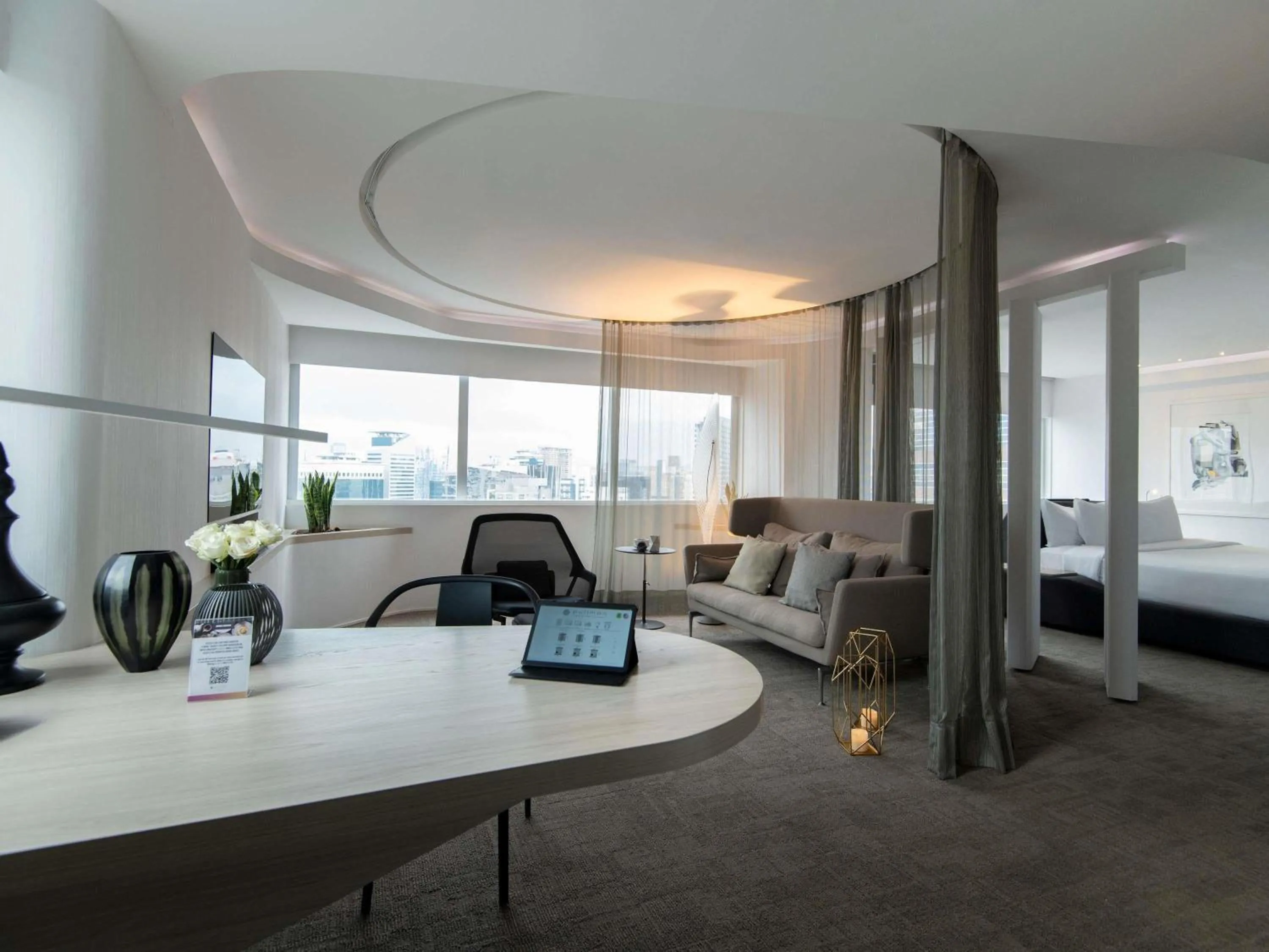 Design Suite with One King Bed and Bathtub - High Floor in Pullman Sao Paulo Vila Olimpia