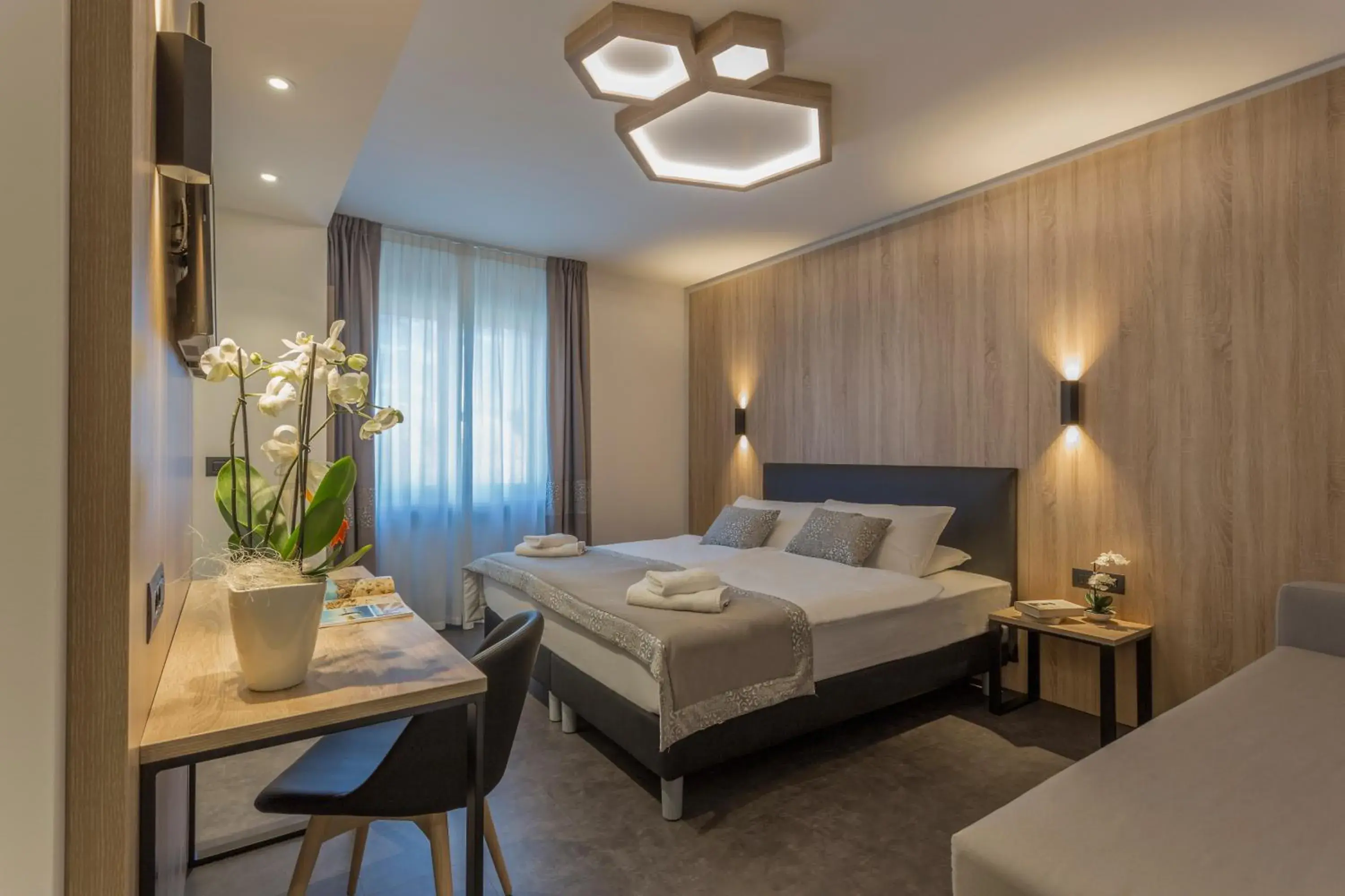 Tourist Hotel Tourist Hotel