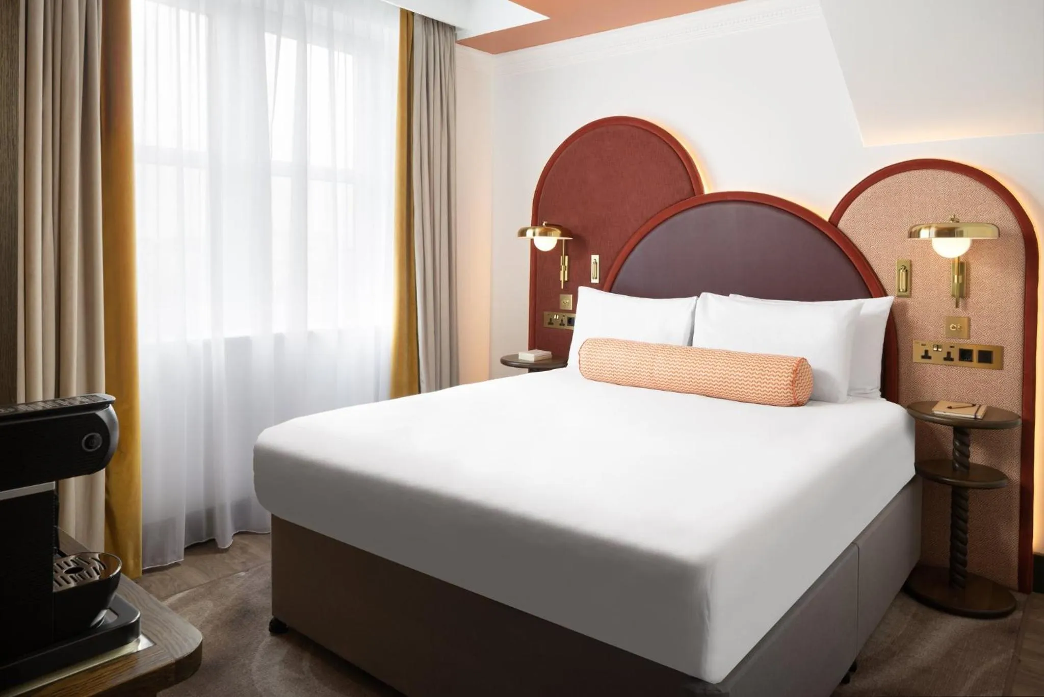 Photo of the whole room, Bed in The Welbeck Hotel by IHG