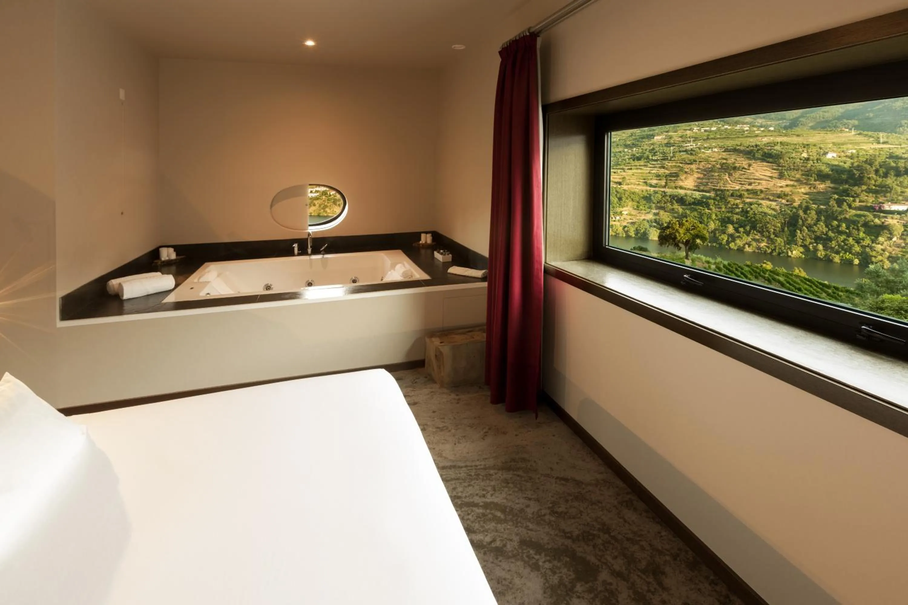 King Suite in Douro Palace Hotel Resort & SPA