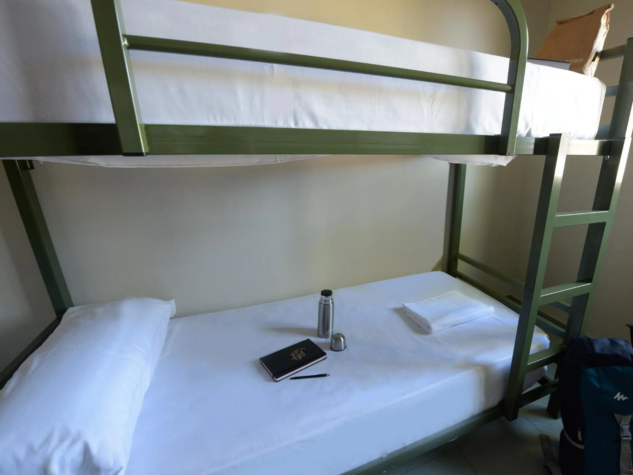 Family Room with Private Bathroom in Albergue Monte Do Gozo