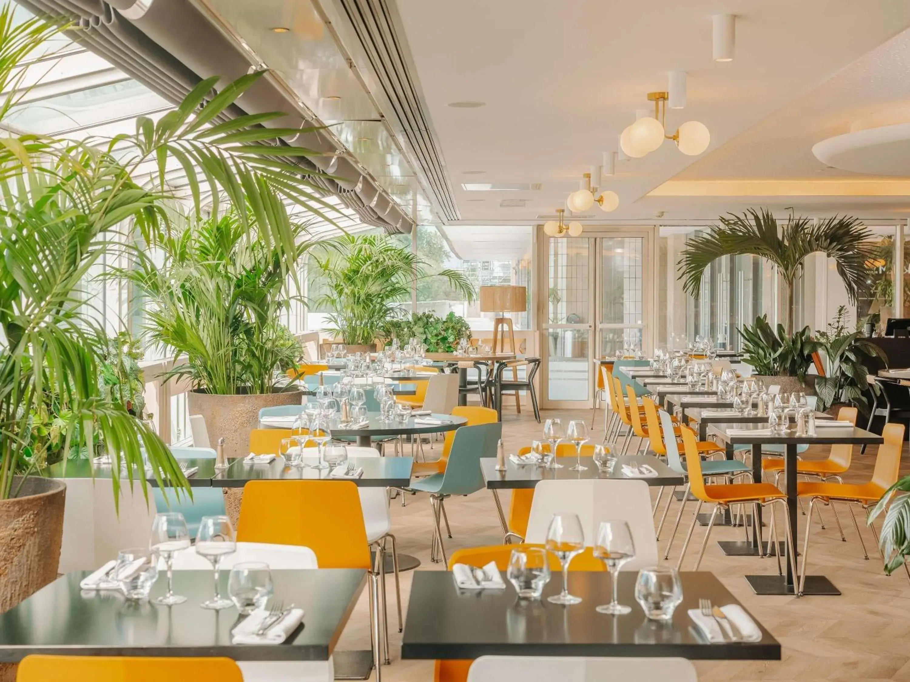Restaurant/places to eat in Novotel Paris Centre Tour Eiffel Restaurant/places to eat in Novotel Paris Centre Tour Eiffel