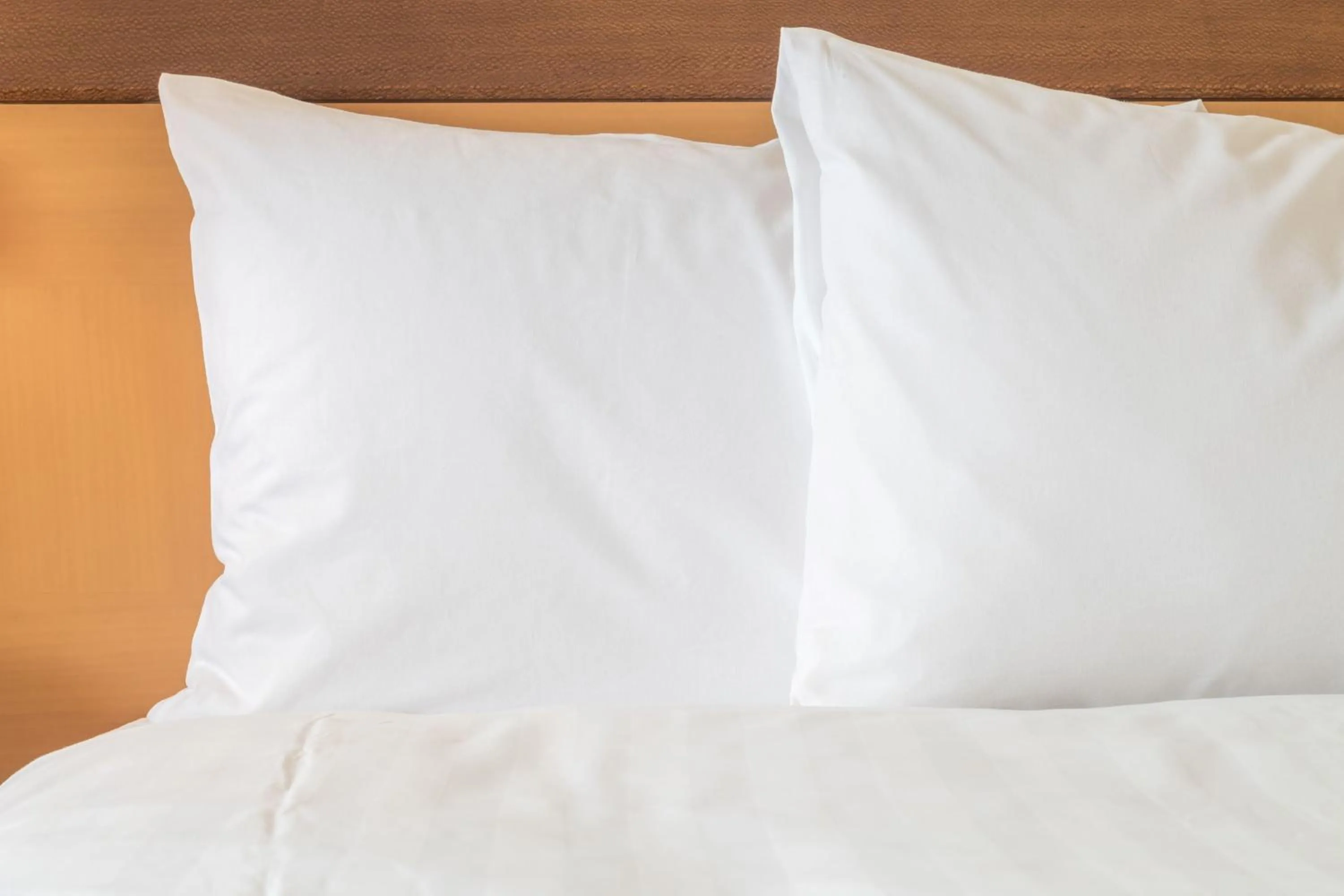 Photo of the whole room, Bed in Holiday Inn Express Dijon by IHG