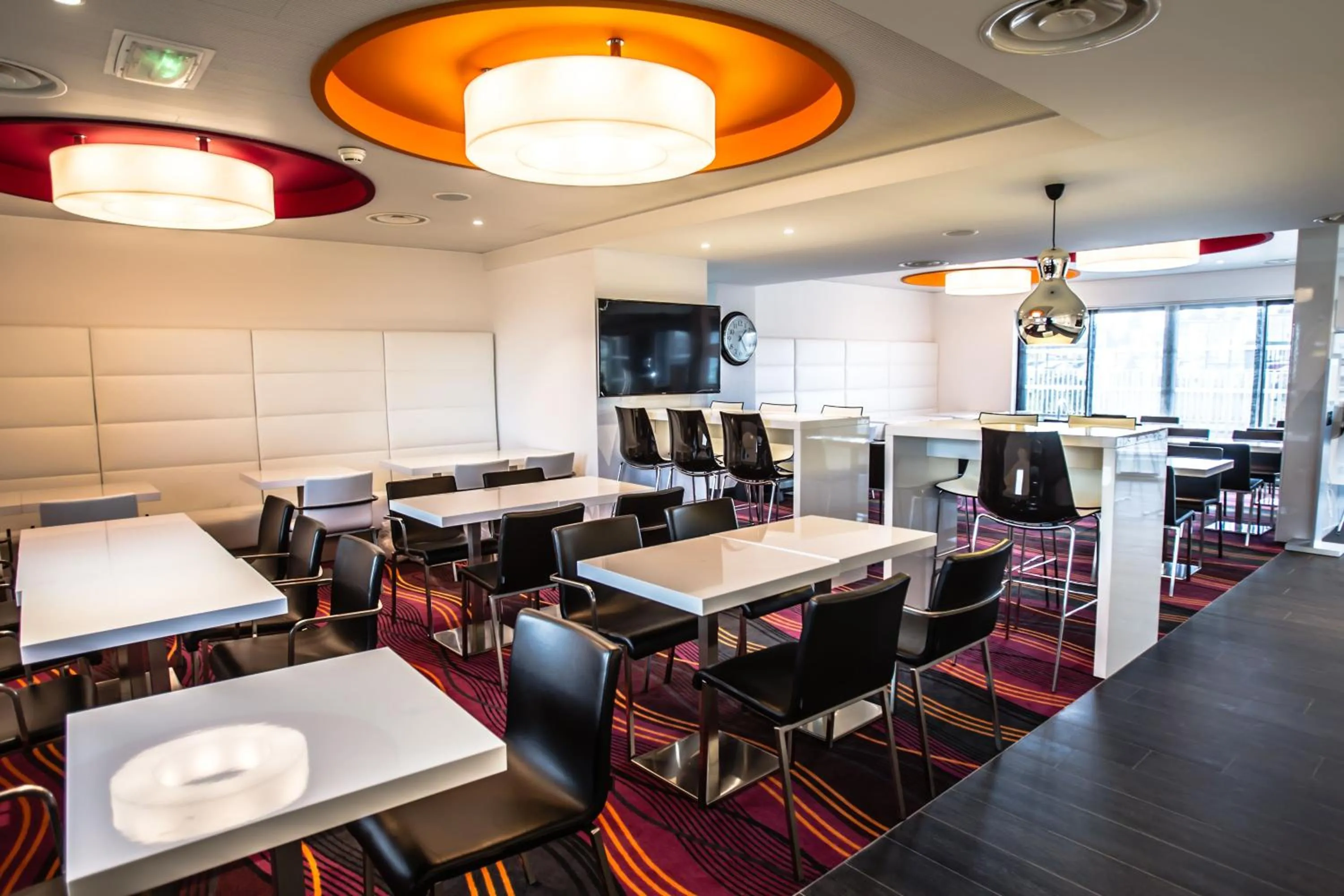 Breakfast in Holiday Inn Express Dijon by IHG