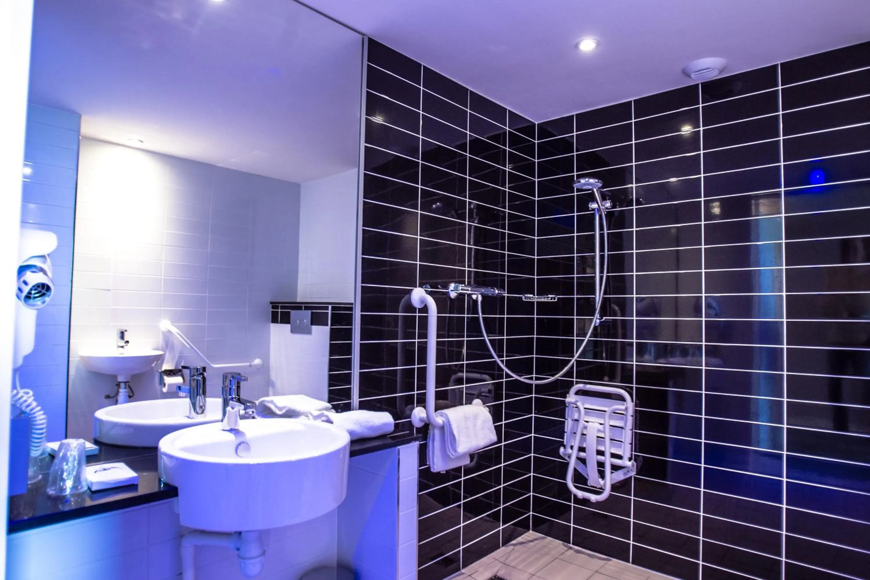Bathroom in Holiday Inn Express Dijon by IHG