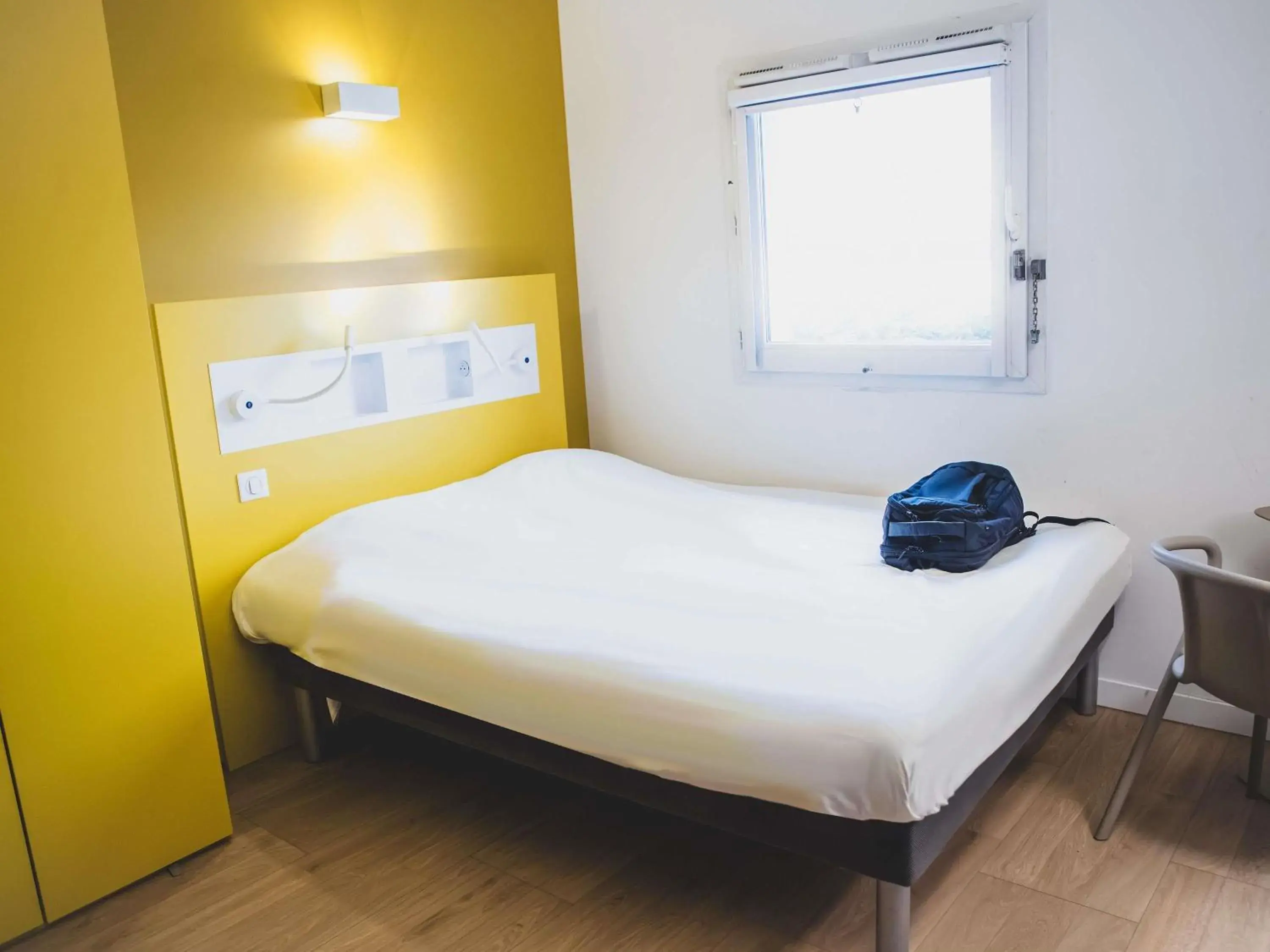 Bedroom, Bed in ibis budget Dijon Saint Apollinaire Bedroom, Bed in ibis budget Dijon Saint Apollinaire