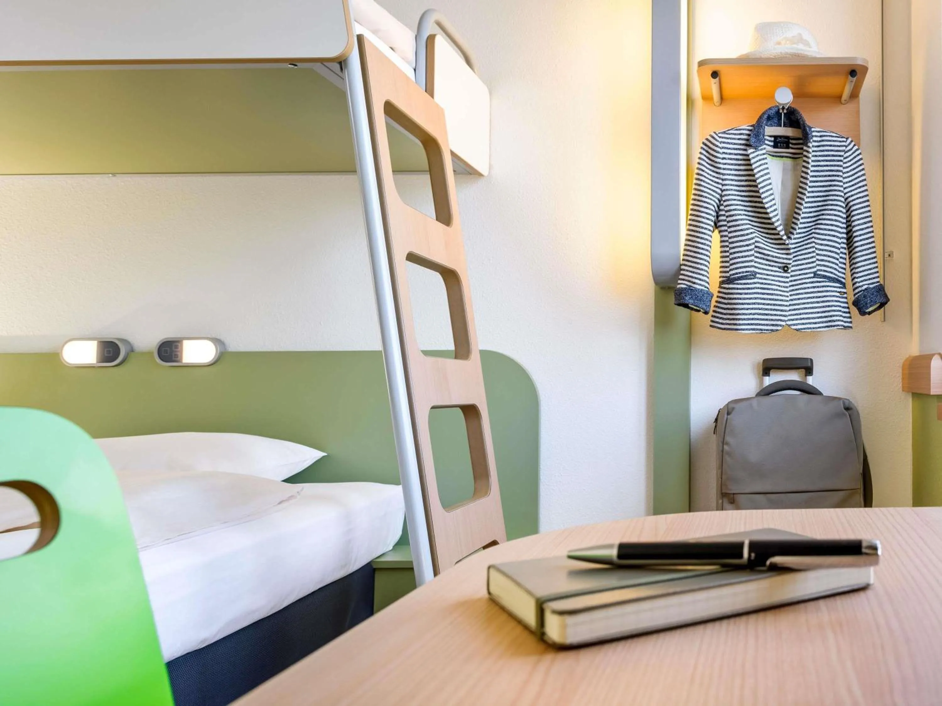 Bedroom, Bed in ibis budget Dijon Saint Apollinaire