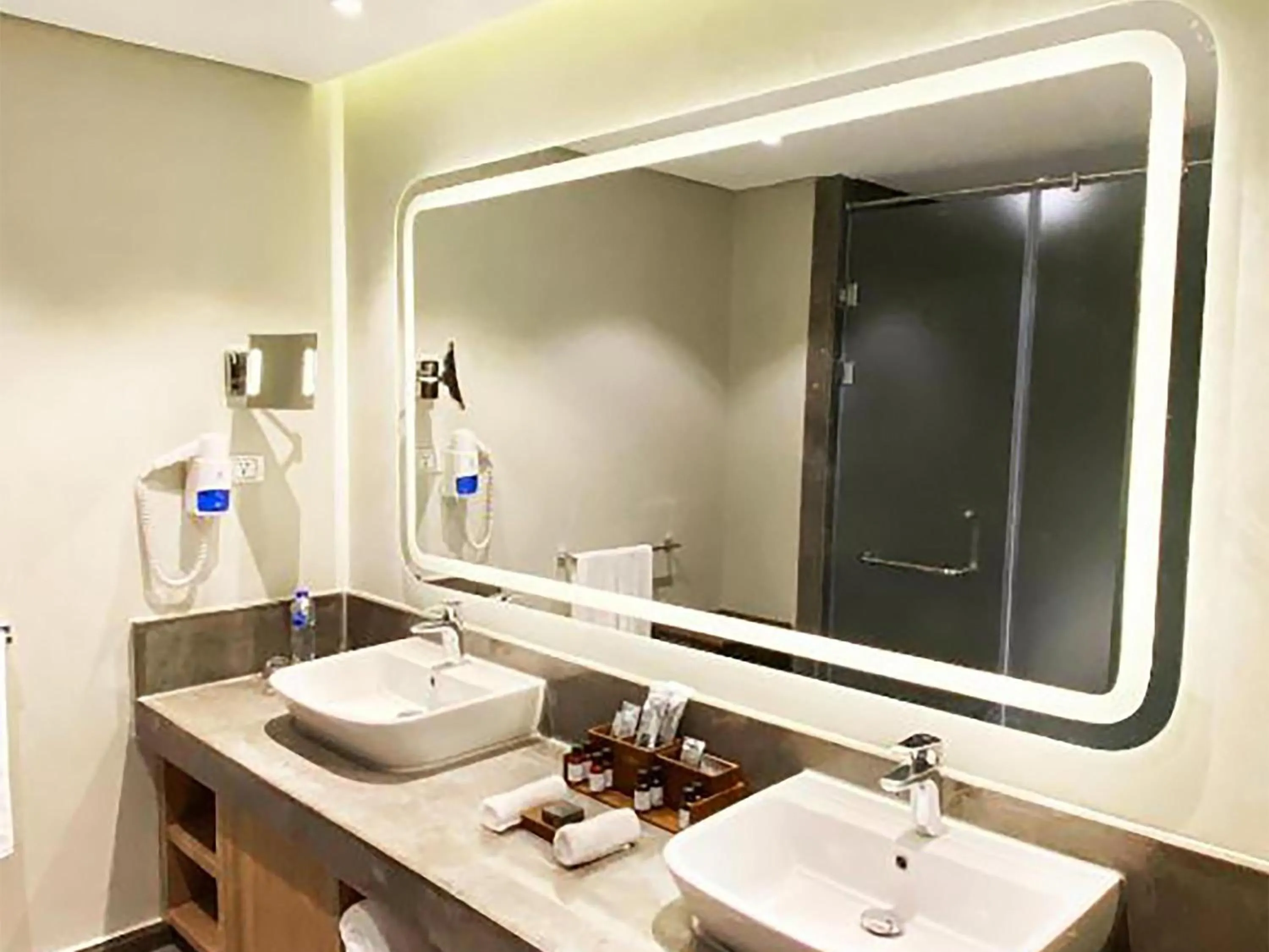 Twin Suite with Garden View  in Rixos Premium Magawish Suites and Villas