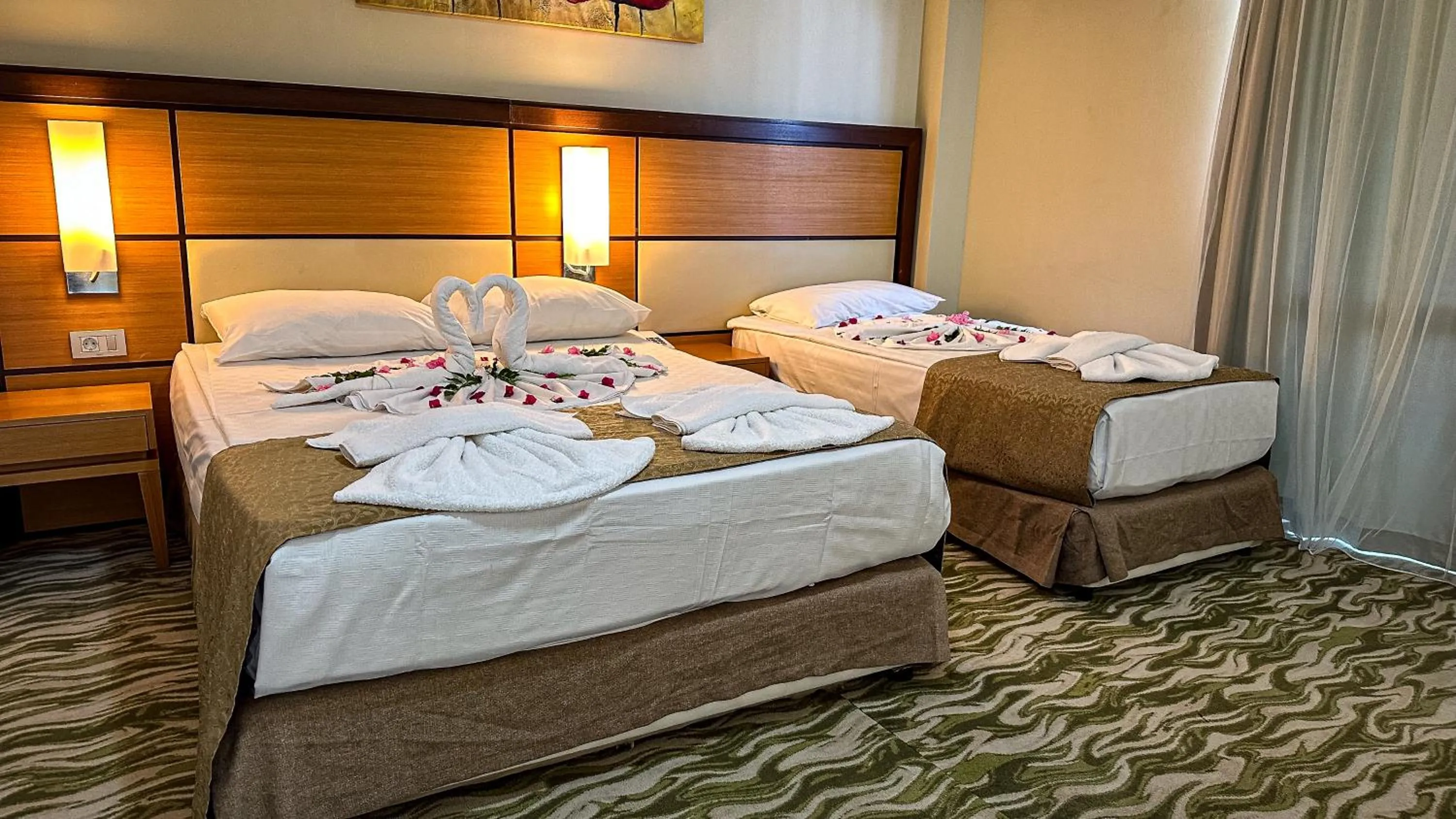 Standard Double or Twin Room with Sea View in Prenses Sealine Beach Hotel
