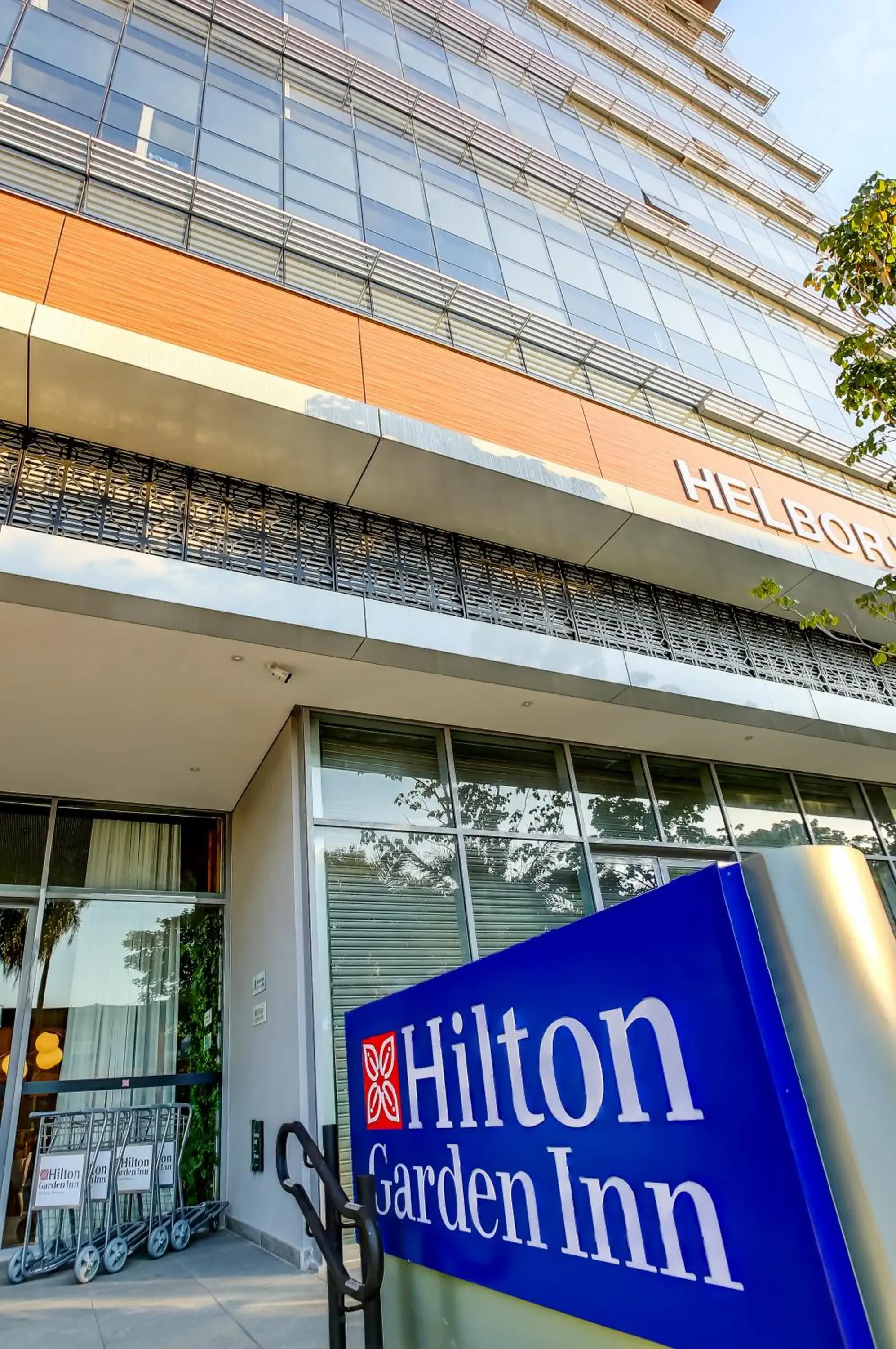 Property building in Hilton Garden Inn Rebouças Property building in Hilton Garden Inn Rebouças