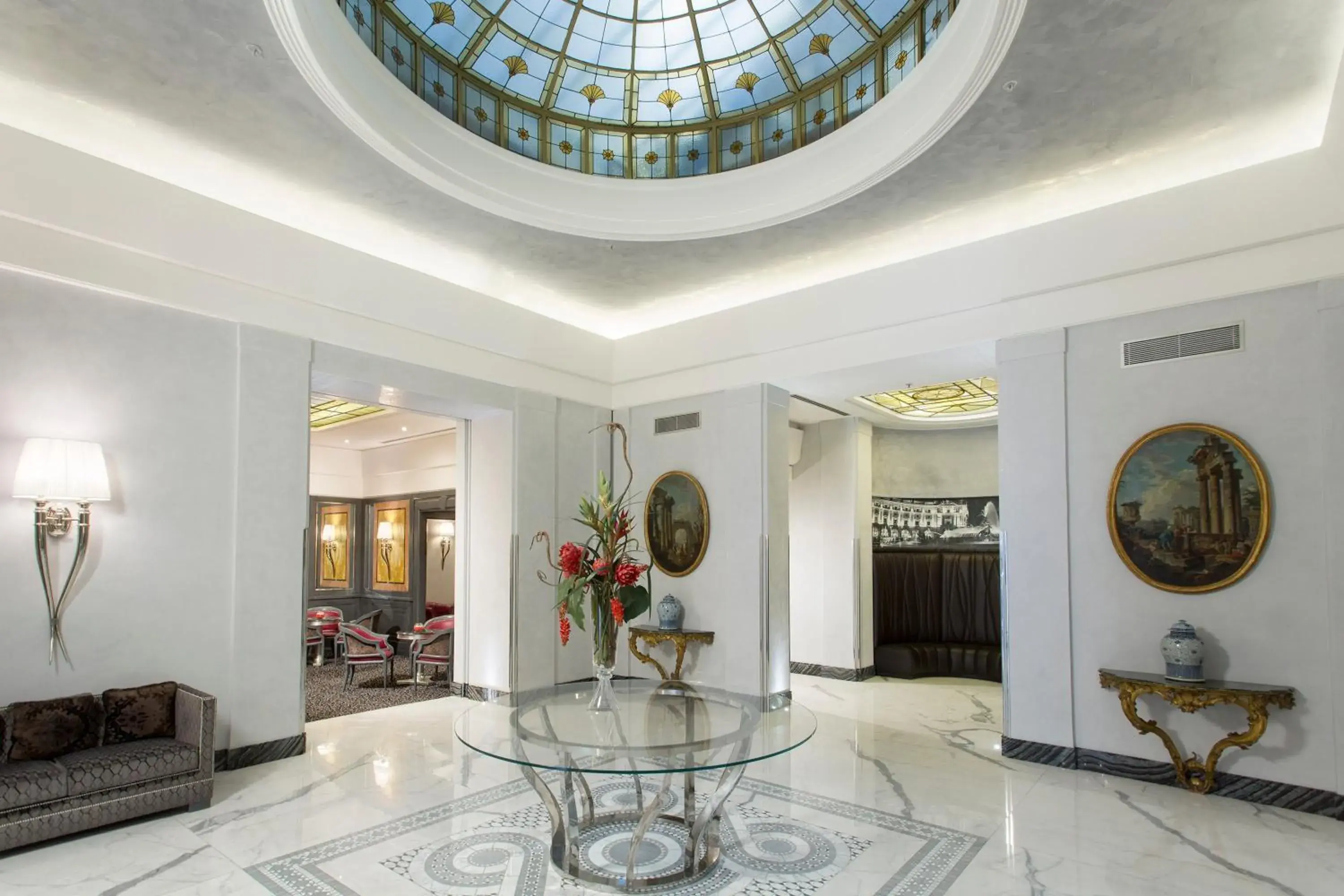 Lobby or reception in Hotel Artemide Lobby or reception in Hotel Artemide