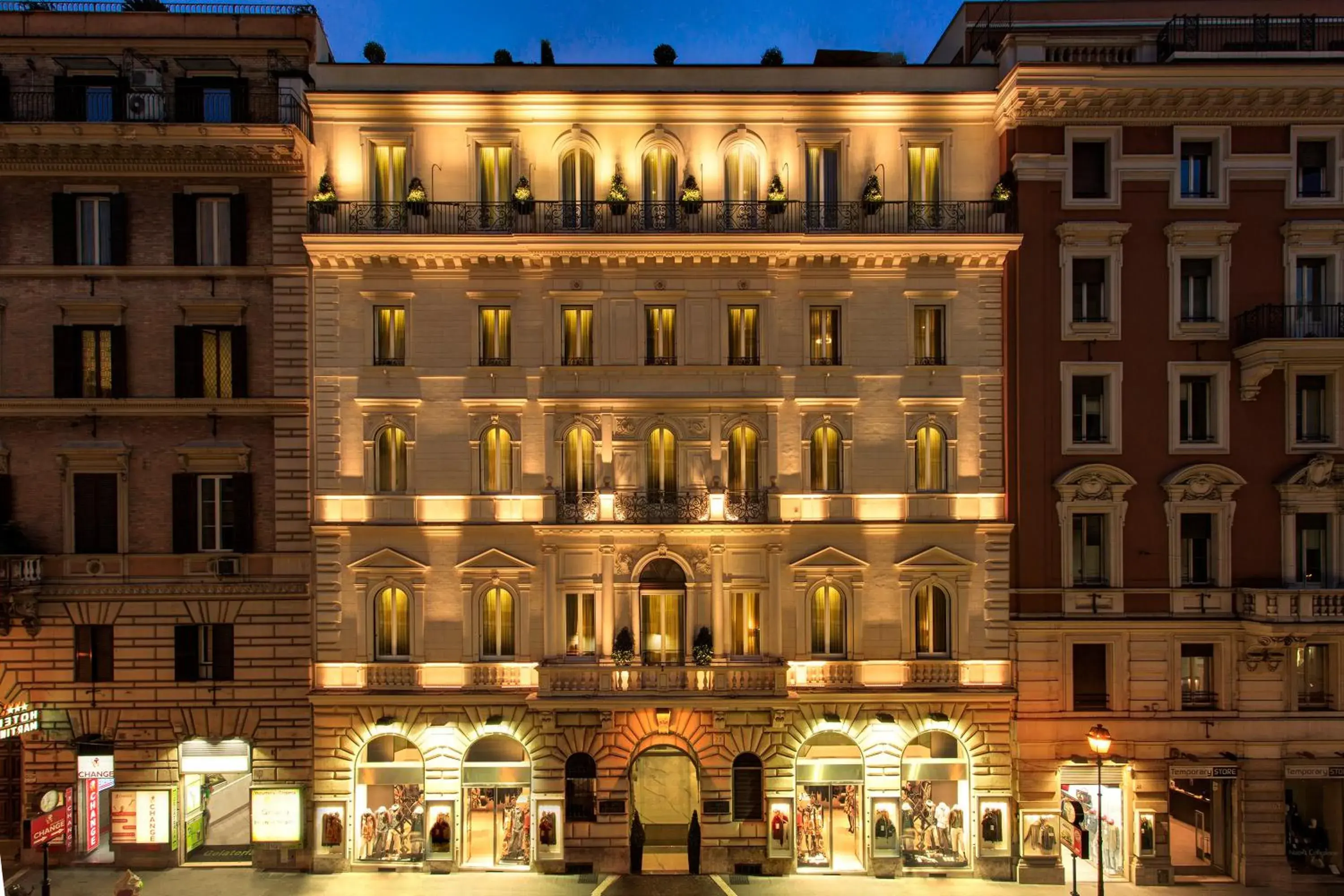 Facade/entrance in Hotel Artemide Facade/entrance in Hotel Artemide