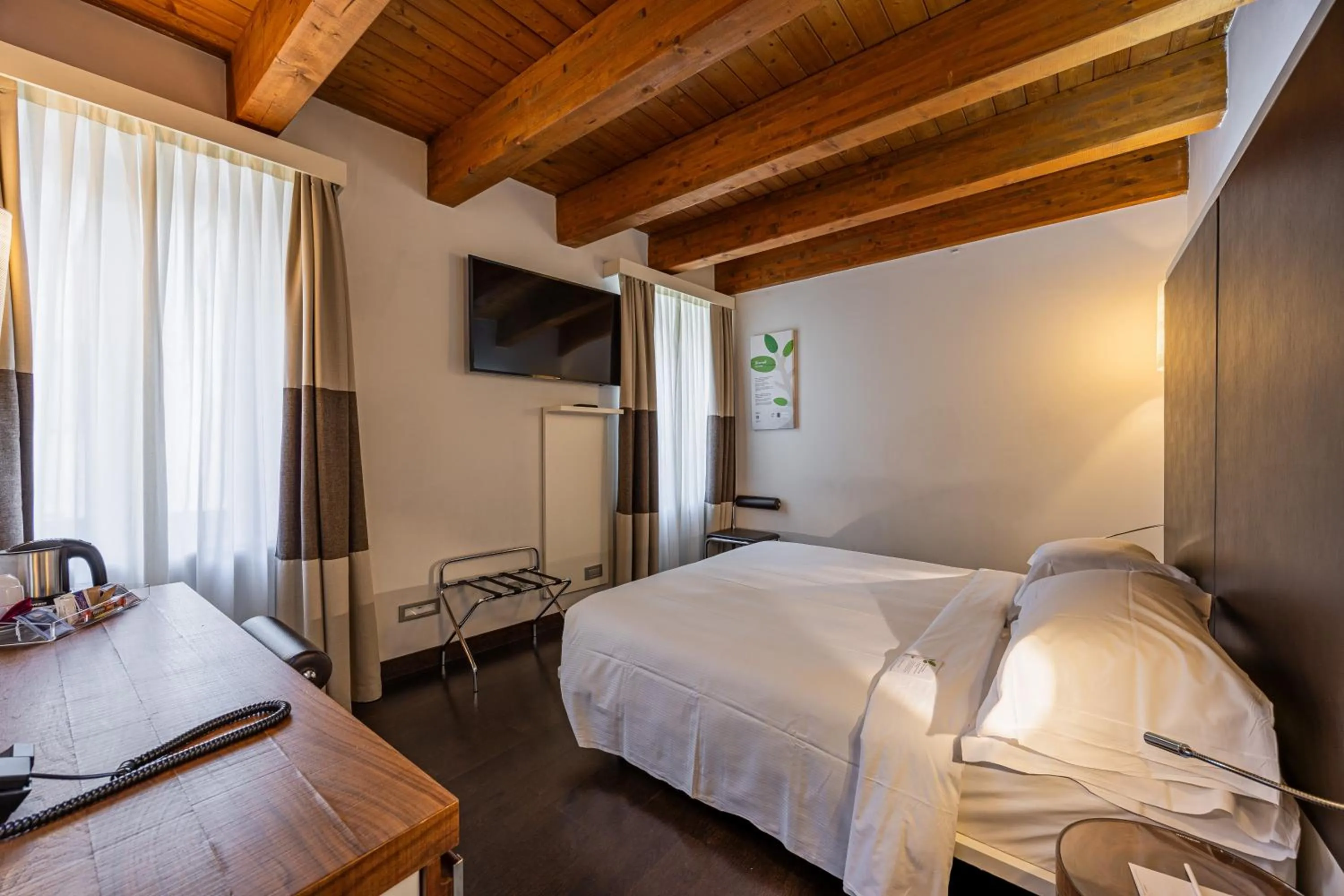 Superior Double Room in Best Western Plus Hotel De Capuleti