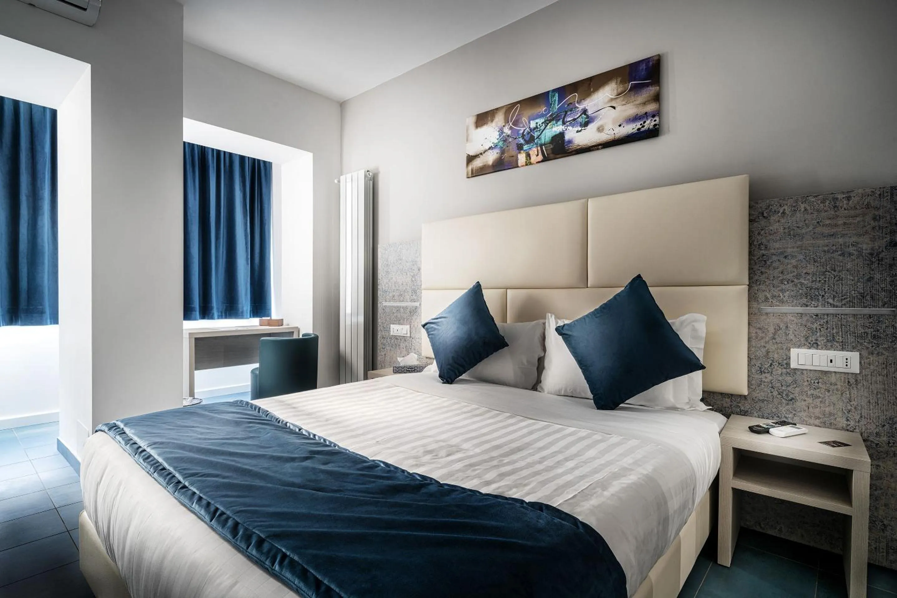 Standard Double Room in Suite Blue Style