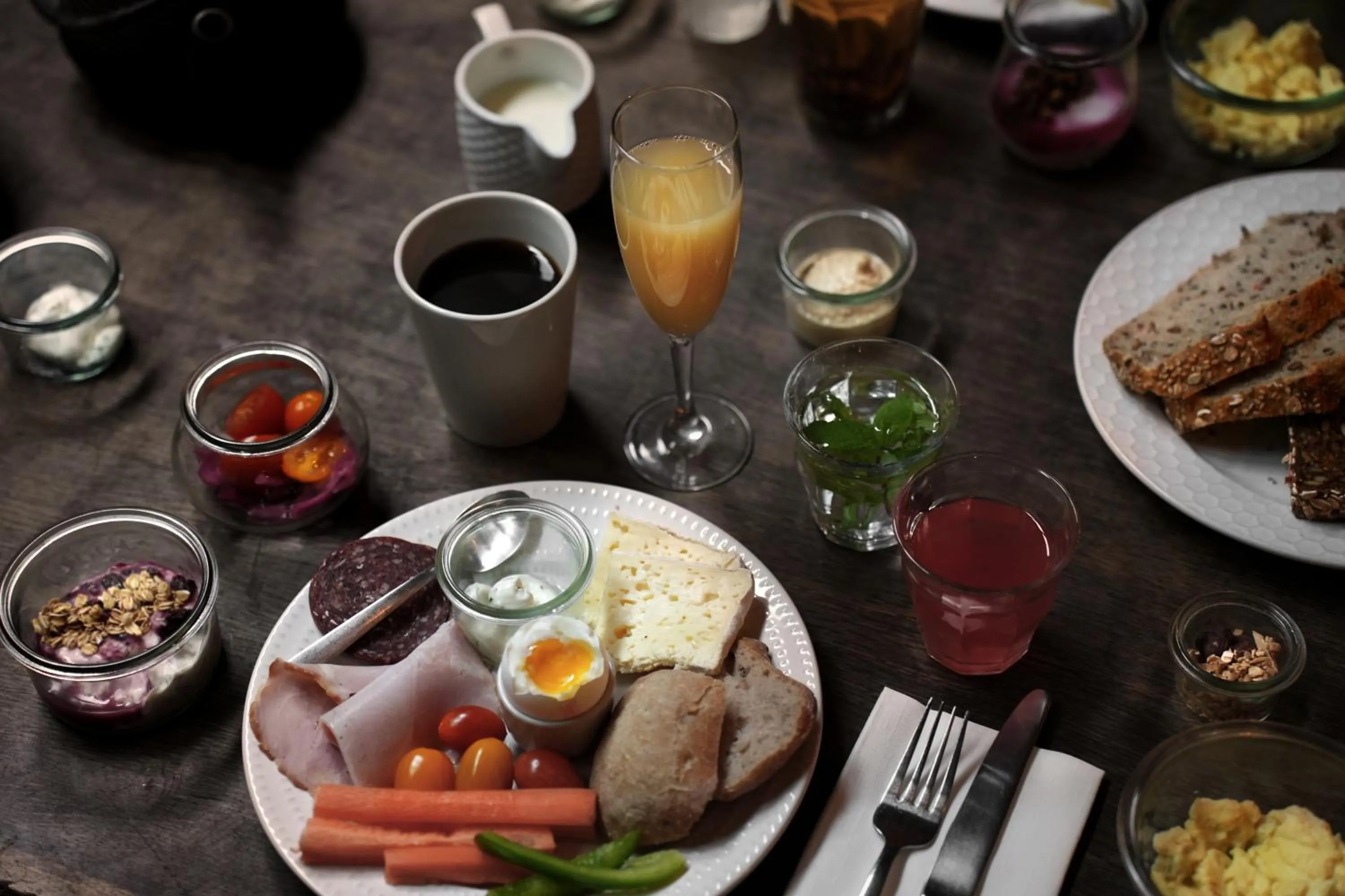 Food in Apartments by Brøchner Hotels