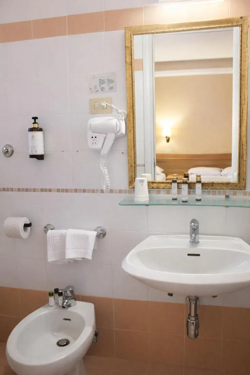 Bathroom in Phi Hotel Ambra Bathroom in Phi Hotel Ambra
